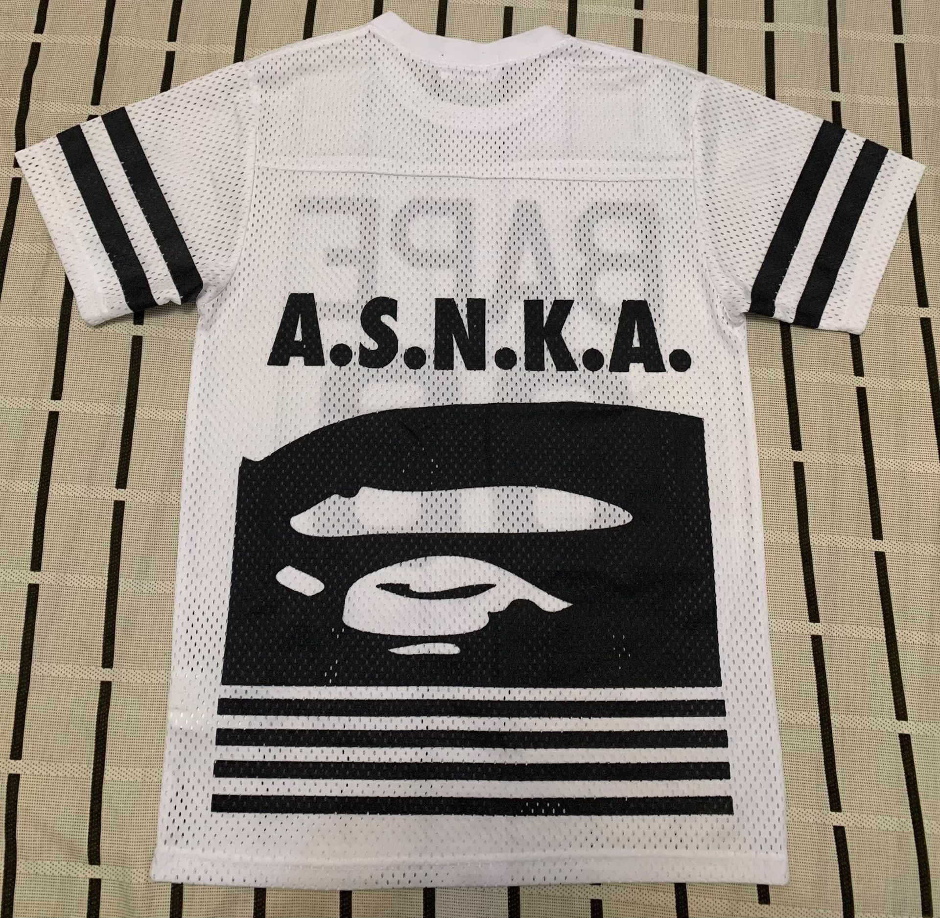 Bape Bape Breathable Ape Head T-Shirt S Men Size US S / EU 44-46 / 1 - 1 Thumbnail