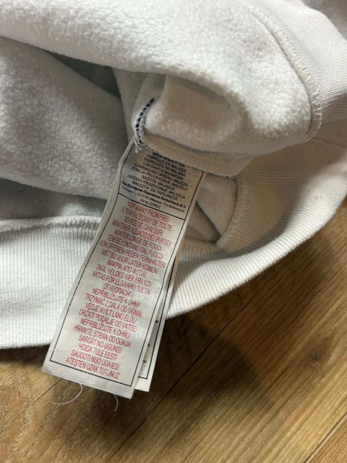Nike 00s Nike Shox Vintage Big Logo Drill Spellout Sweatshirt Y2K Size US L / EU 52-54 / 3 - 8 Thumbnail