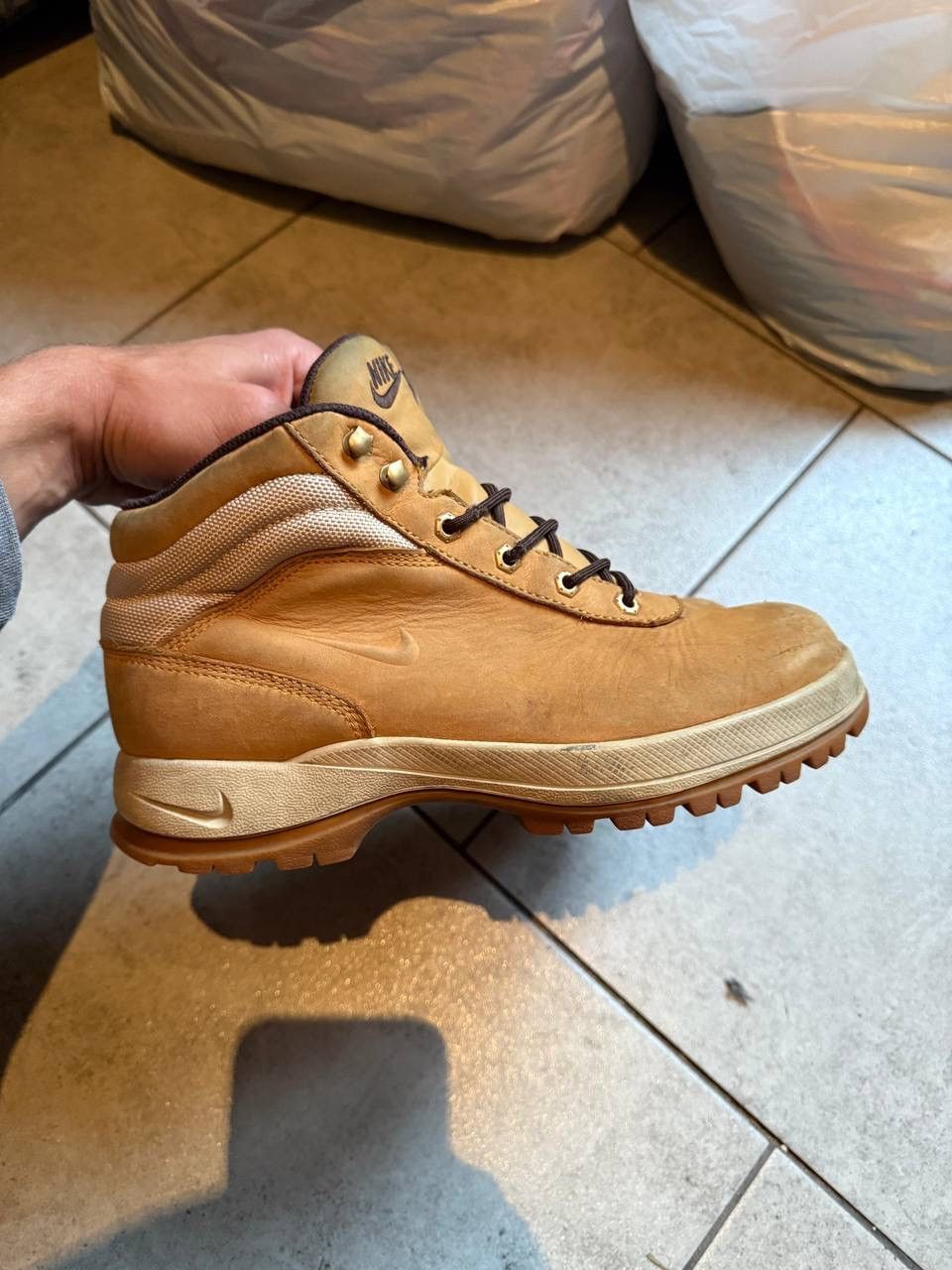 Nike ACG Nike ACG Vintage Shoes Boots 2000s Size US 8 / EU 41 - 1 Thumbnail