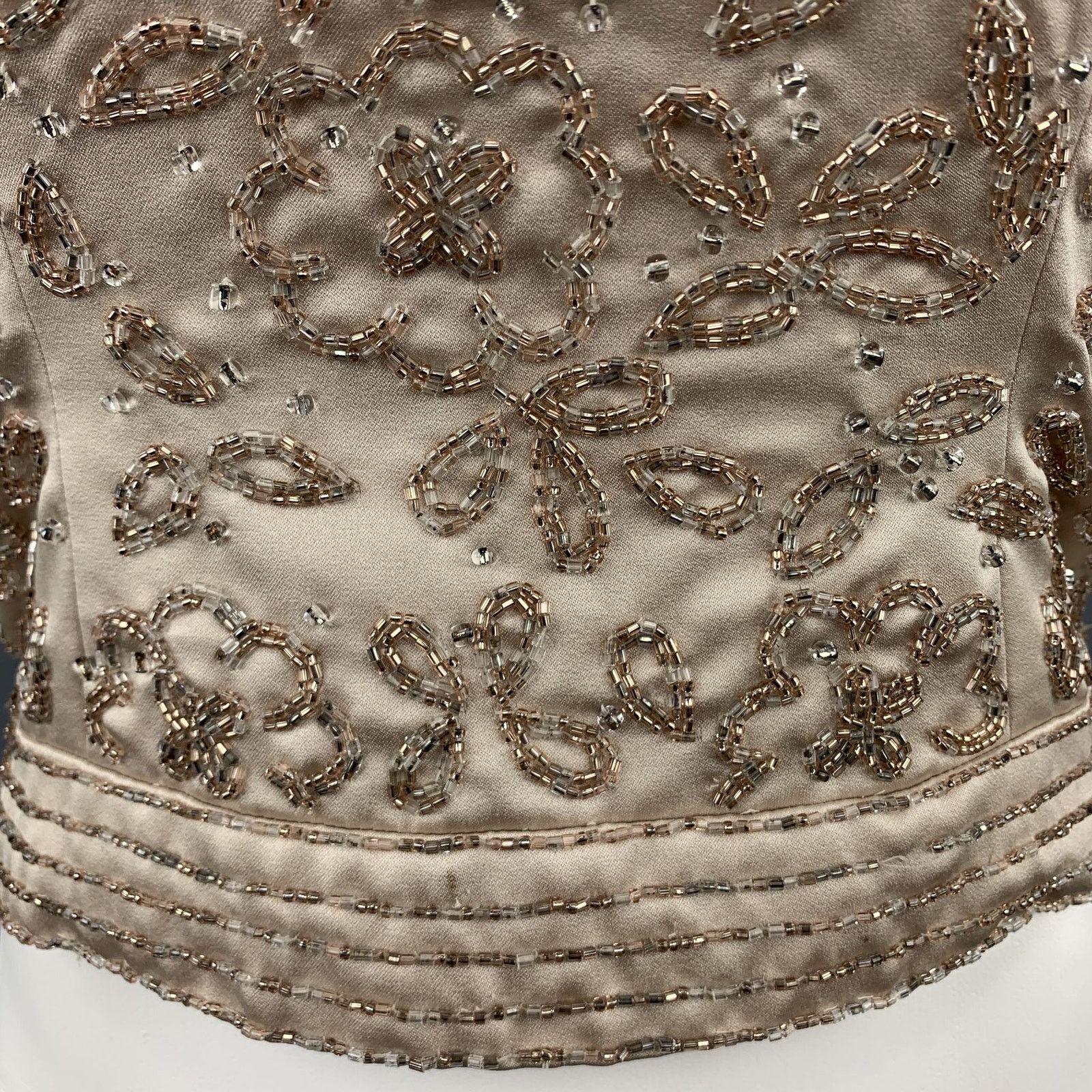 Neiman Marcus Vintage NEIMAN MARCUS Size 2 Beige Beaded Satin Shell Top Size XS / US 0-2 / IT 36-38 - 4 Thumbnail