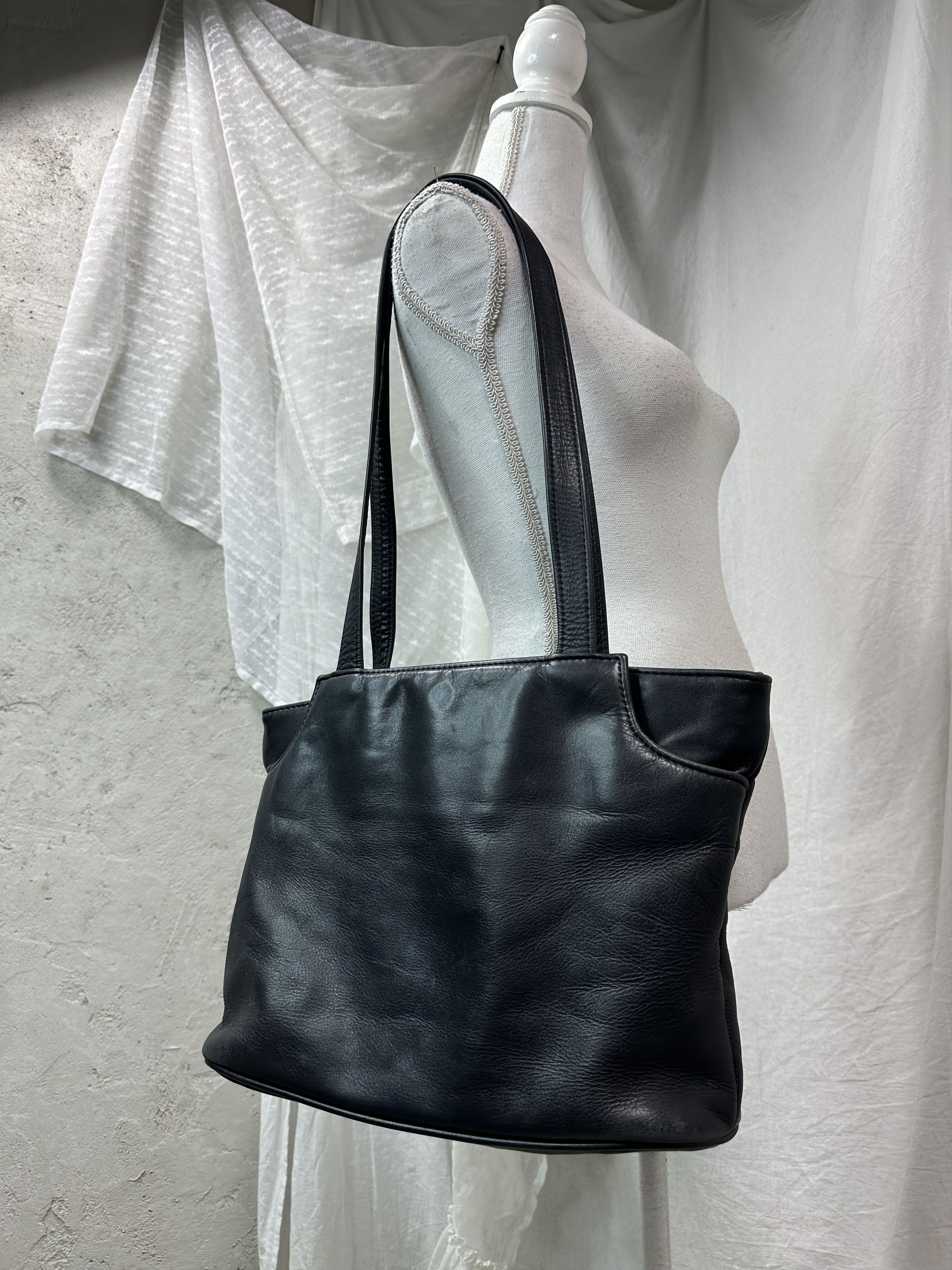 Vintage Vintage Avant Garde Leather Biker Grunge Bag 90s Size ONE SIZE - 1 Thumbnail