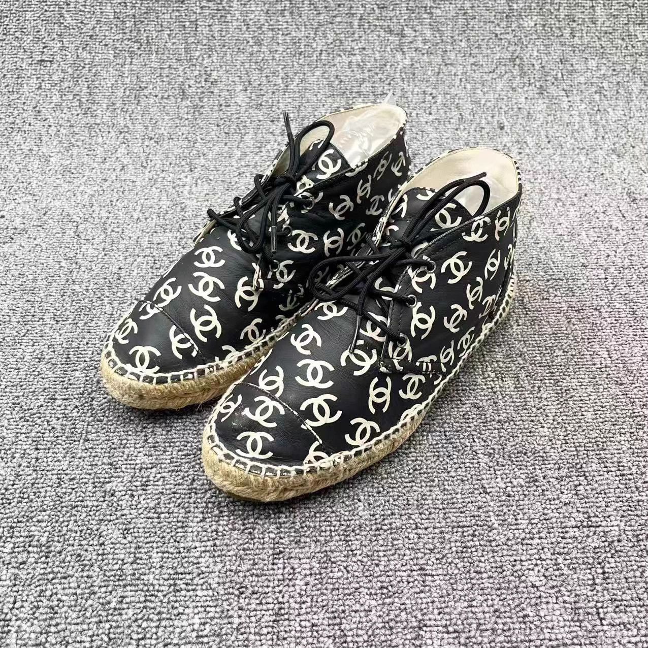 Chanel Chanel Black & White CC Print Lambskin Straw Fisherman Shoes Size US 6 / IT 36 - 1 Thumbnail
