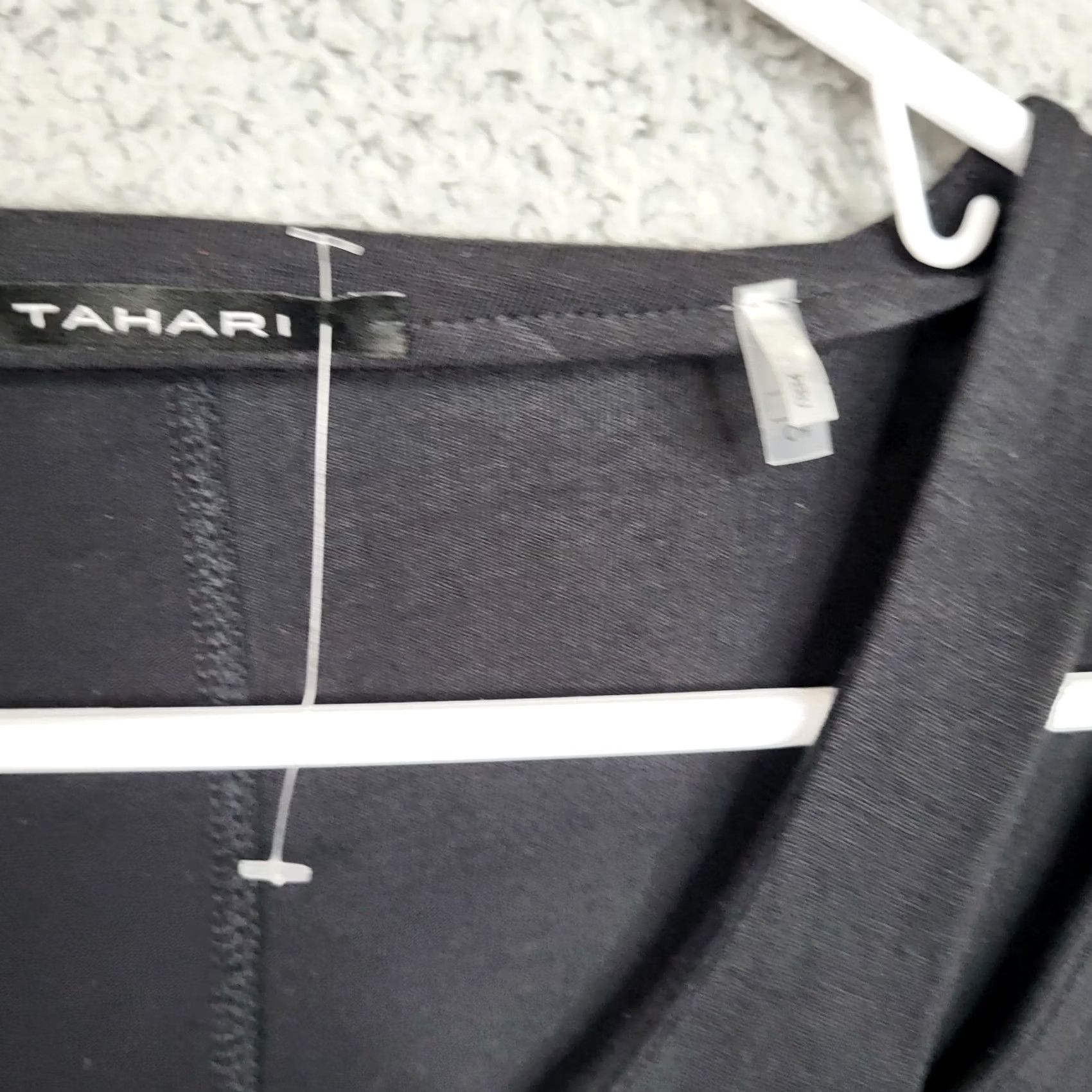 Vintage TAHARI Top V-neck Black Ladies Knit Long Sleeve Size S Shirt Regular All Seasons Womens Size S / US 4 / IT 40 - 2 Thumbnail