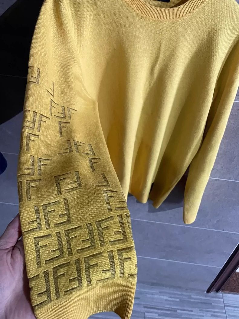 Fendi Fendi Yellow Wool Sweater with Lettering Size US M / EU 48-50 / 2 - 2 Thumbnail