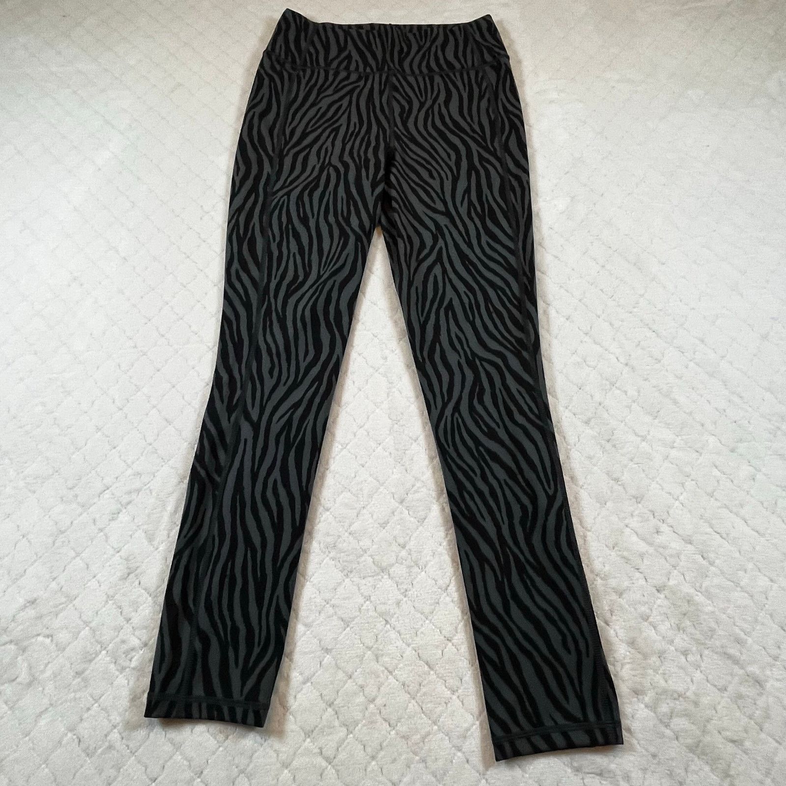 Tommy Bahama Tommy Bahama Women’s Activewear Leggings - excellent cond Size 27" / US 4 / IT 40 - 1 Thumbnail