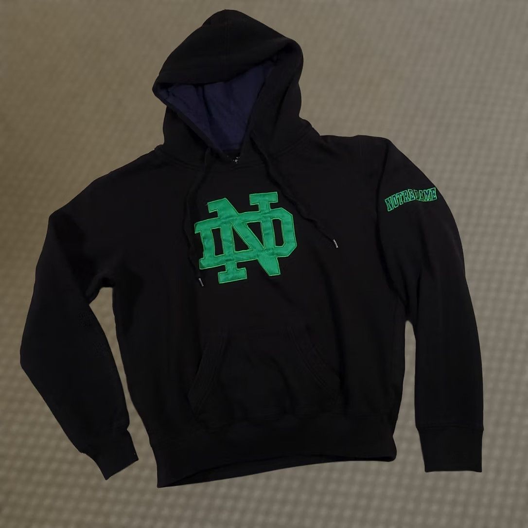 Vintage Notre Dame Hoodie Womens Small Black Colosseum Embroidered Pullover Sweatshirt NCAA Size S / US 4 / IT 40 - 1 Thumbnail