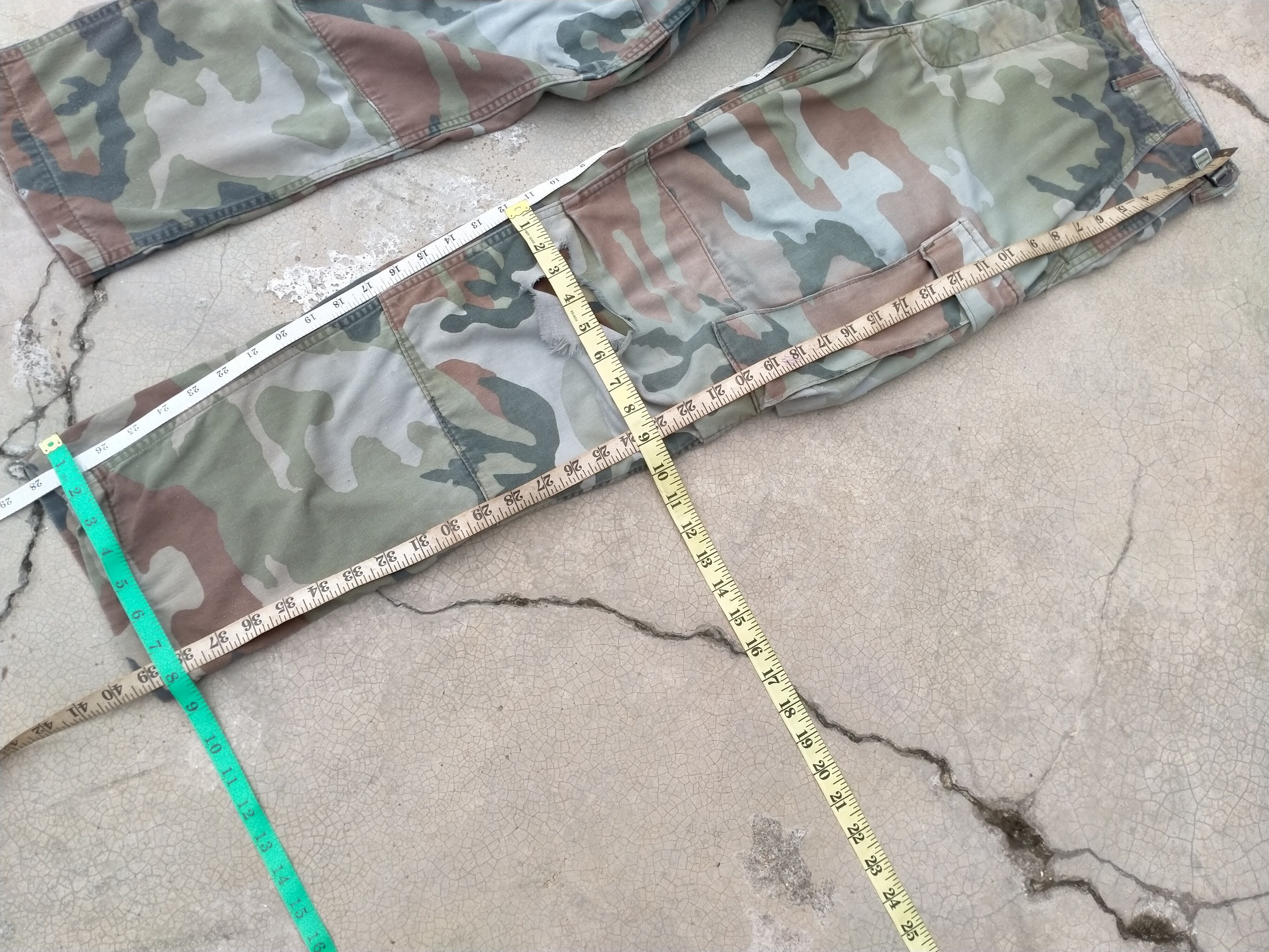 Vintage Vintage Distressed Military trousers Size US 34 / EU 50 - 12 Thumbnail