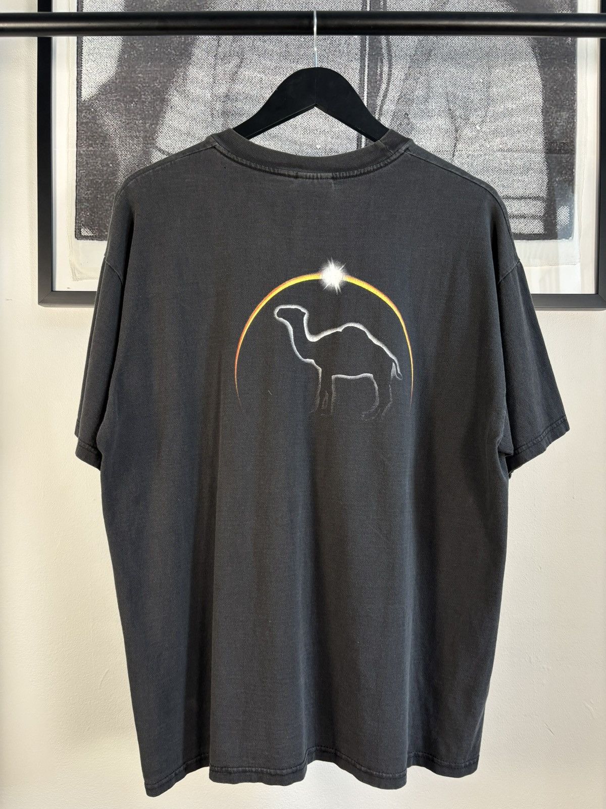 Vintage 🚭GRAIL🚭VINTAGE CAMEL CIGARETTE “HORIZON” POCKET TEE Size US XL / EU 56 / 4 - 4 Thumbnail