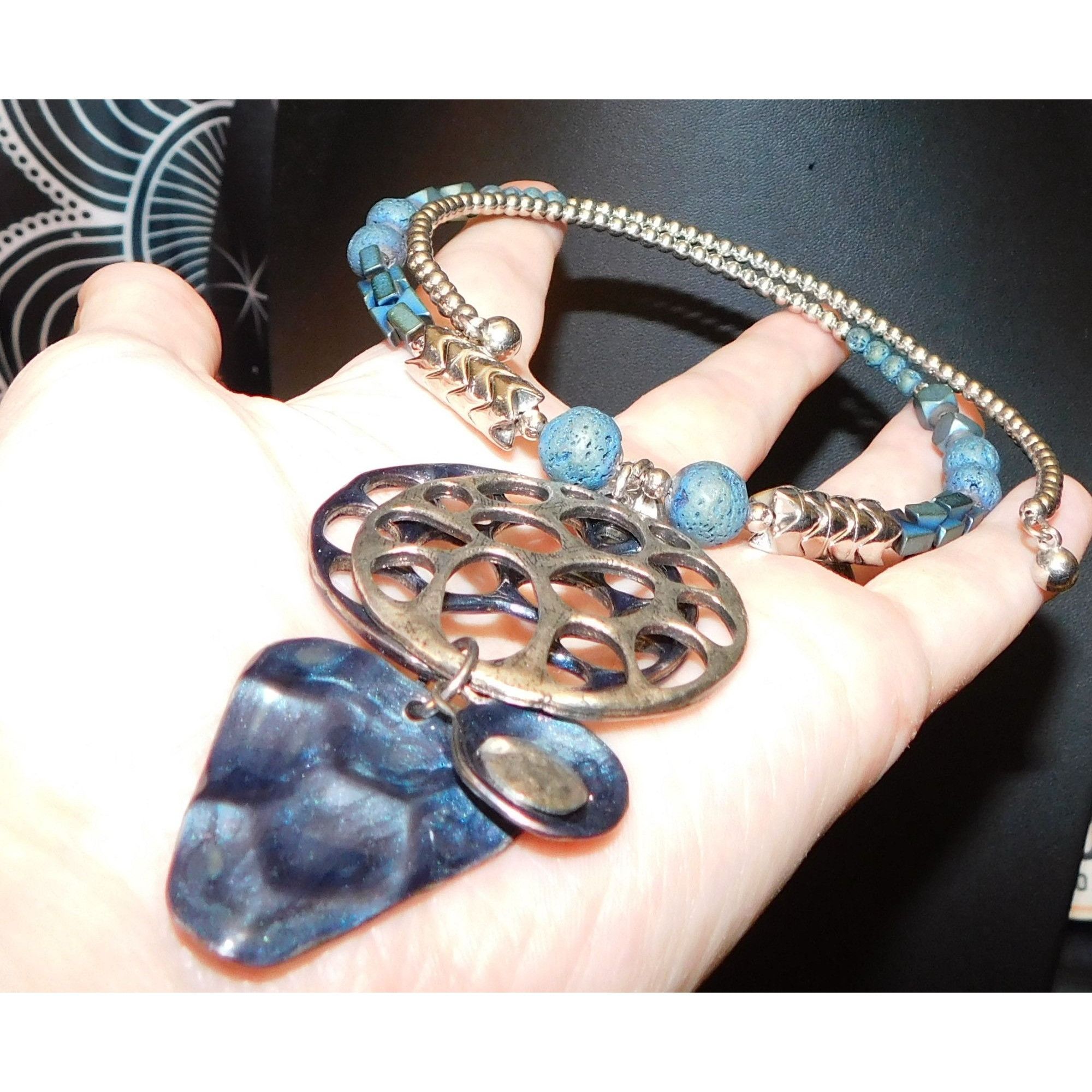 Other Brutalist Abstract Blue And Silver Tone Volcanic Rock Neckla Size ONE SIZE - 7 Thumbnail