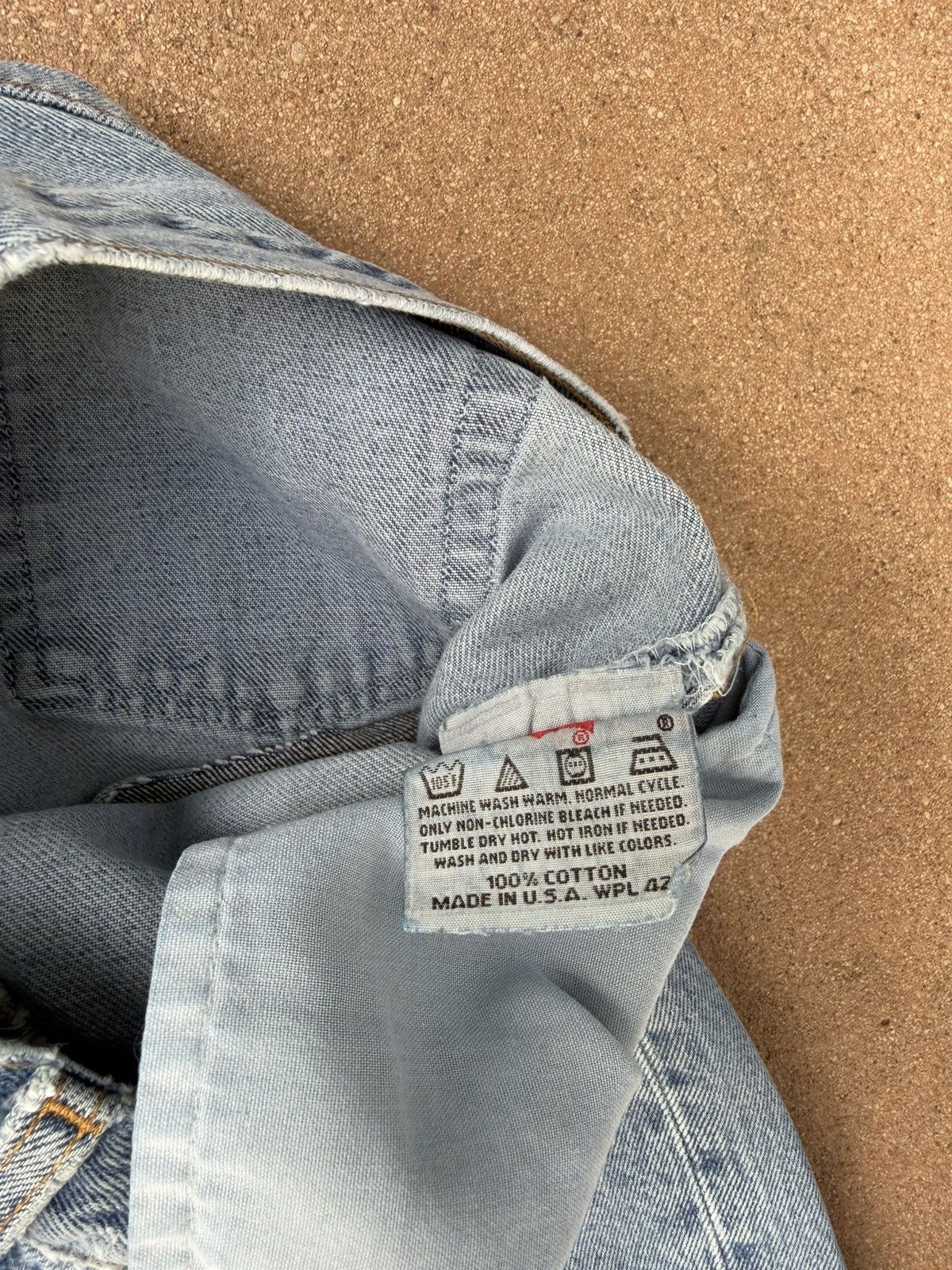 Levi's Vintage Levi’s 501xx Buttonfly Straight Faded Jeans 27x32 Size US 27 - 7 Thumbnail