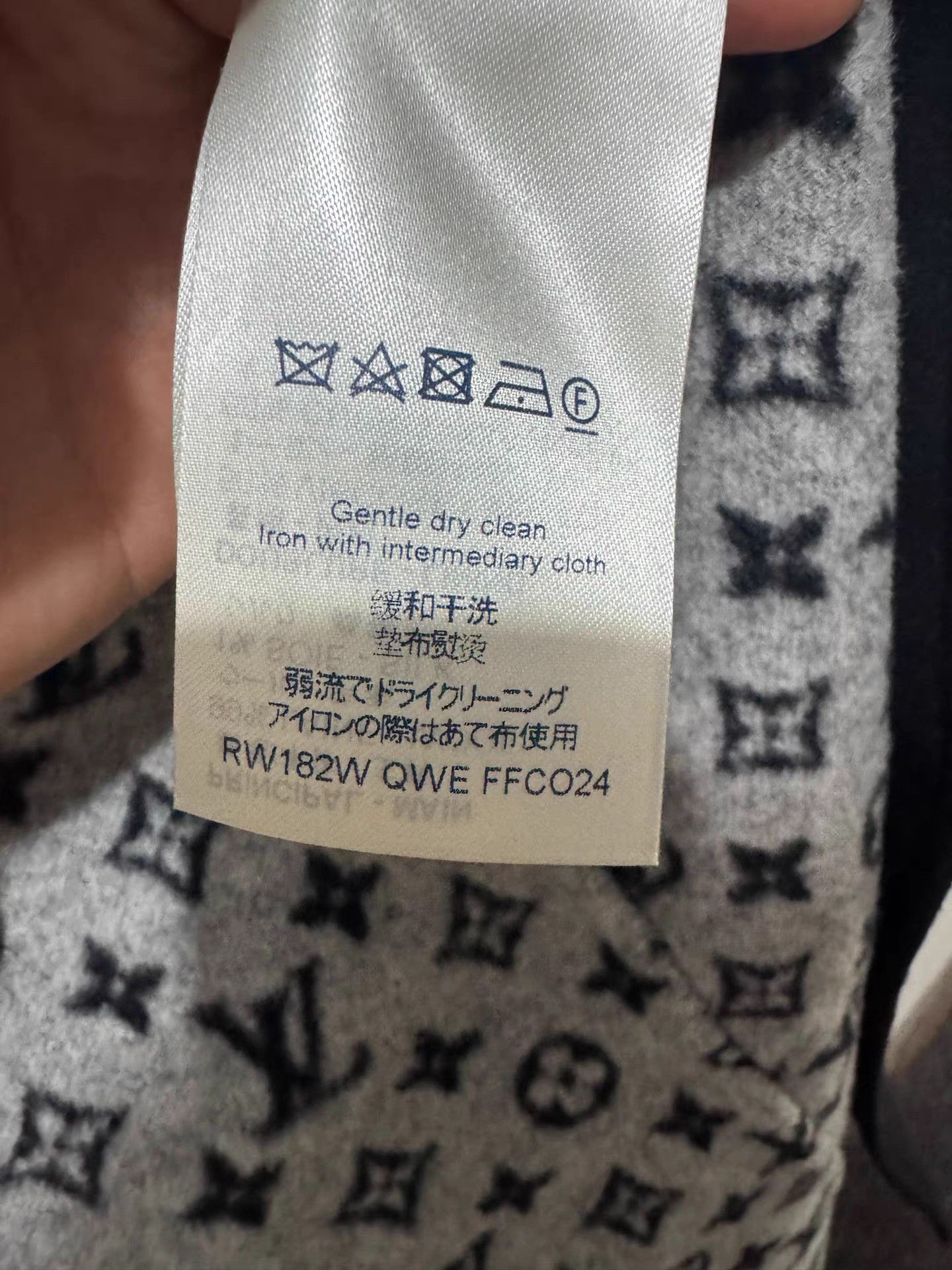 Louis Vuitton Louis Vuitton Monogram Lined Wool Coat K13 Size XS / US 0-2 / IT 36-38 - 4 Thumbnail