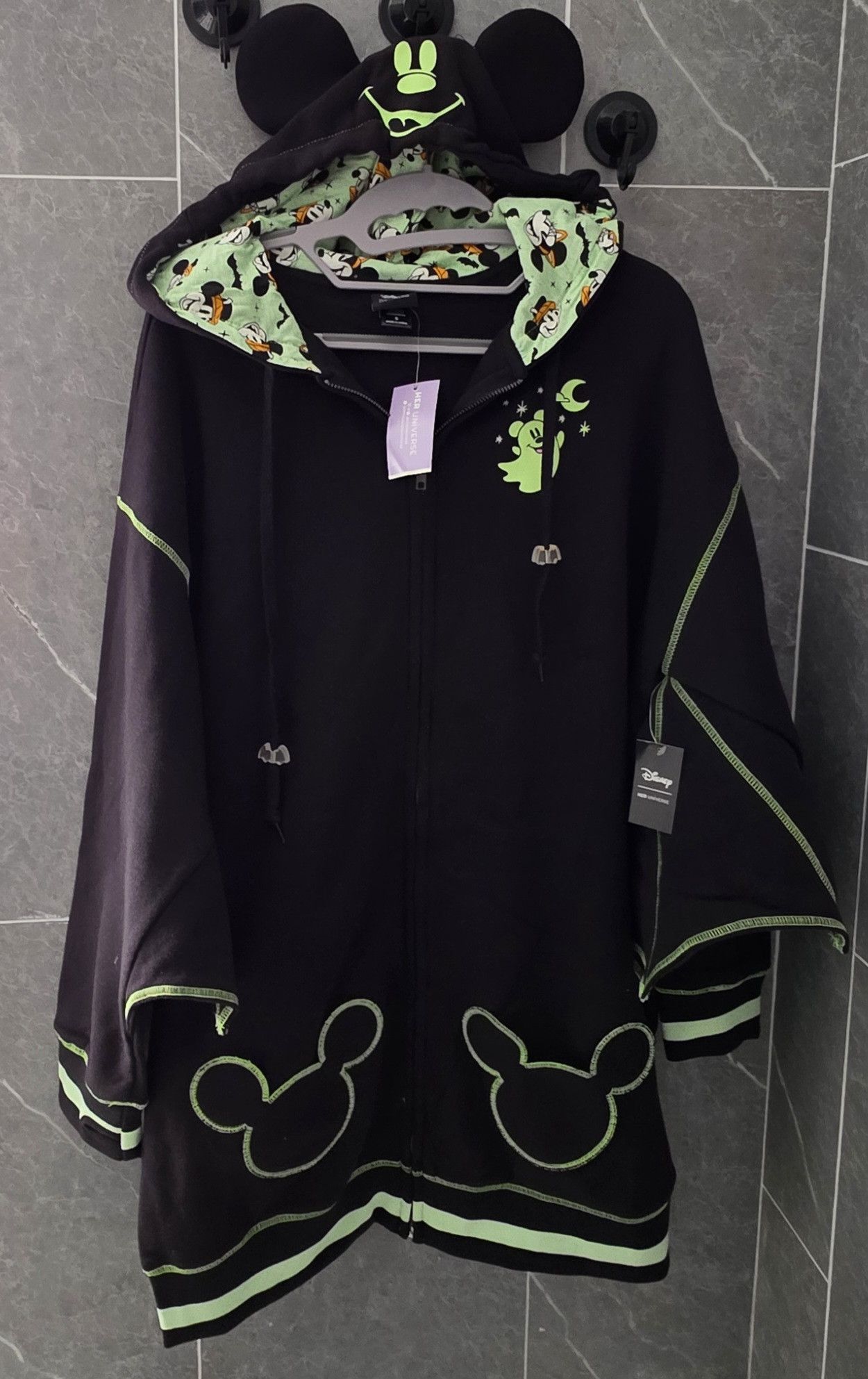 Other NWT Her Universe Disney Mickey Mouse Ghost Glow Hoodie S Size S / US 4 / IT 40 - 3 Thumbnail