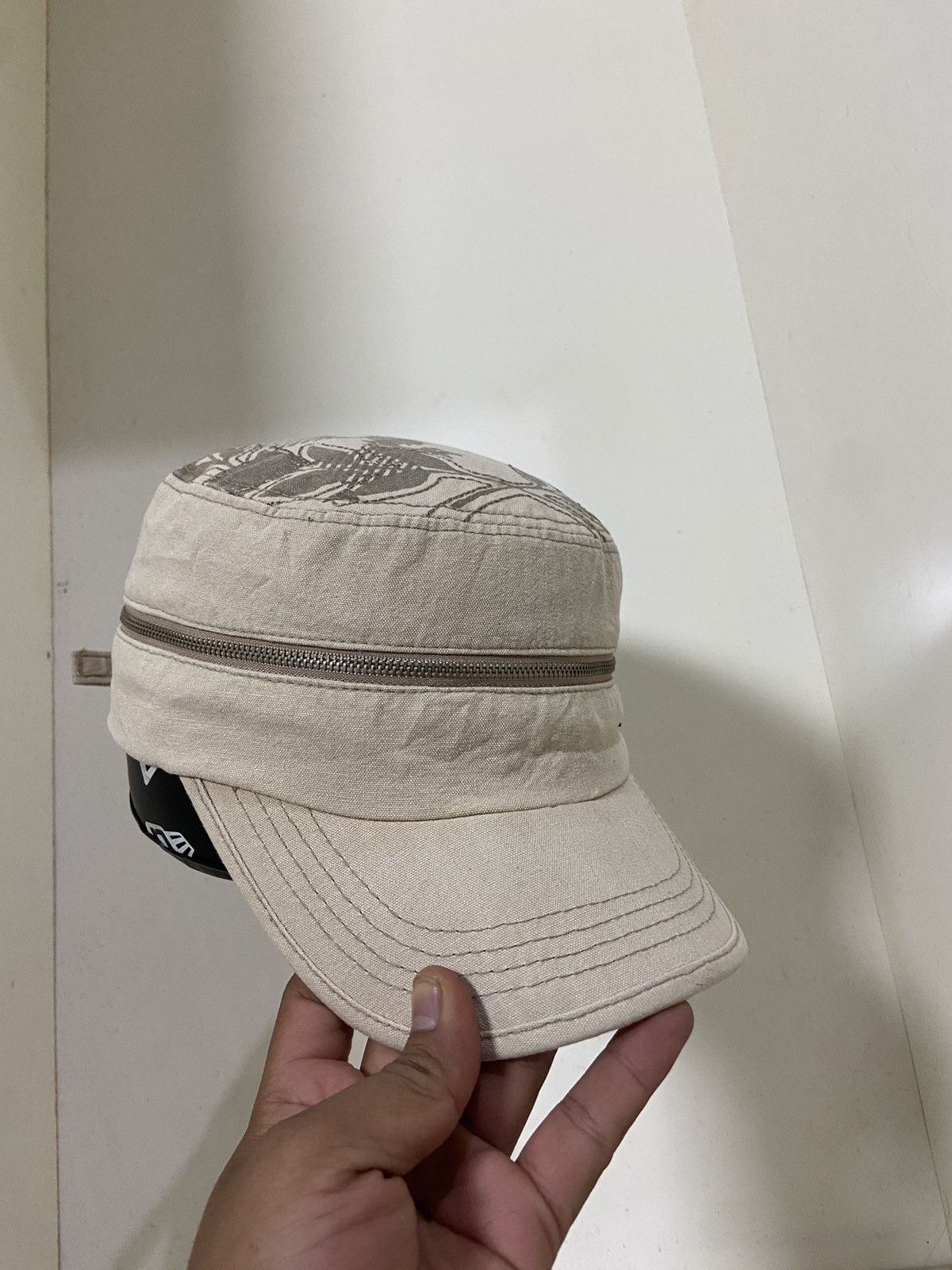 If Six Was Nine Vintage EXR patrol hat print dragon Size ONE SIZE - 3 Thumbnail