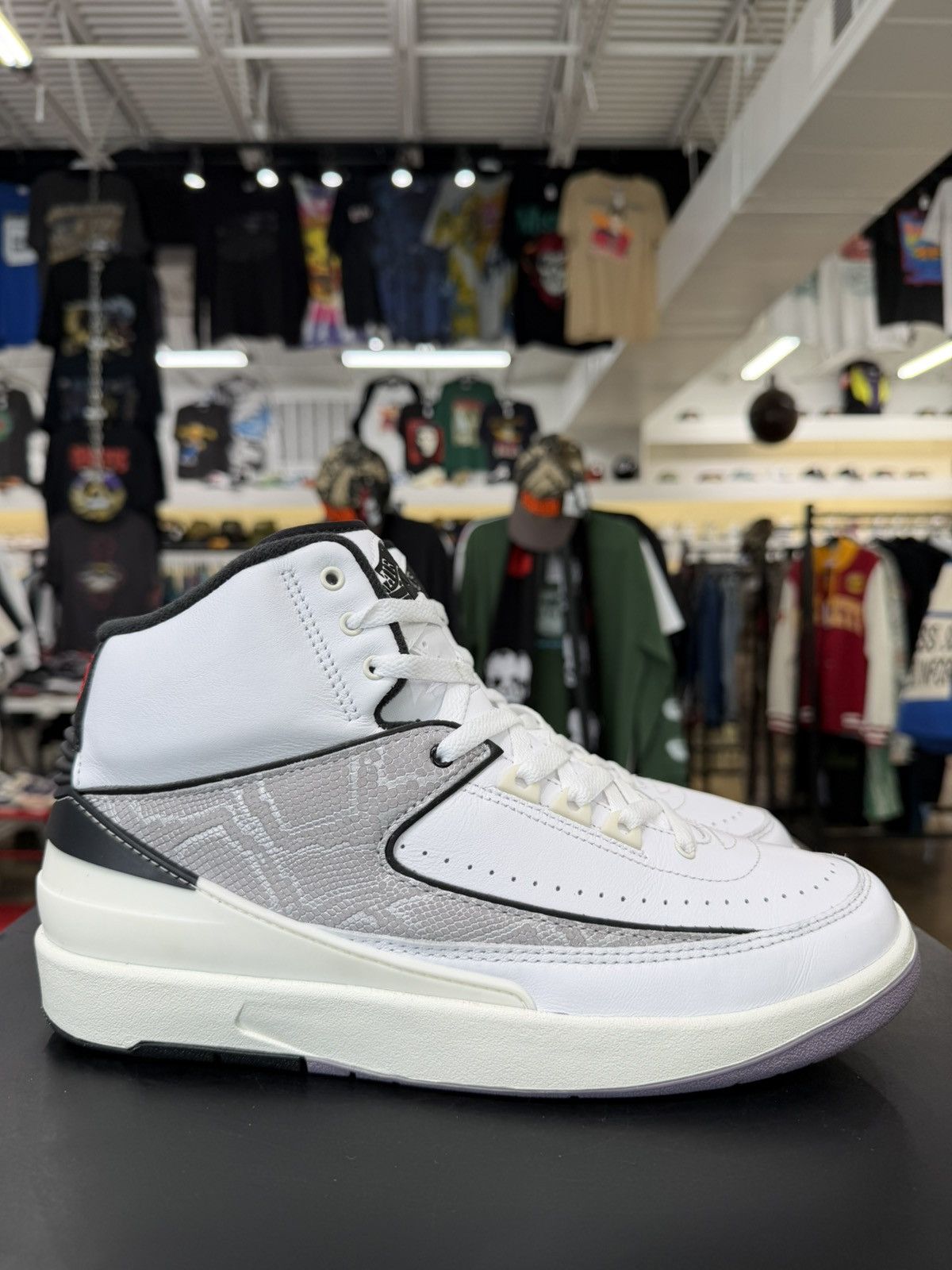 Jordan Brand Jordan 2 Python Size 9.5 (2024) Size US 9.5 / EU 42-43 - 6 Thumbnail