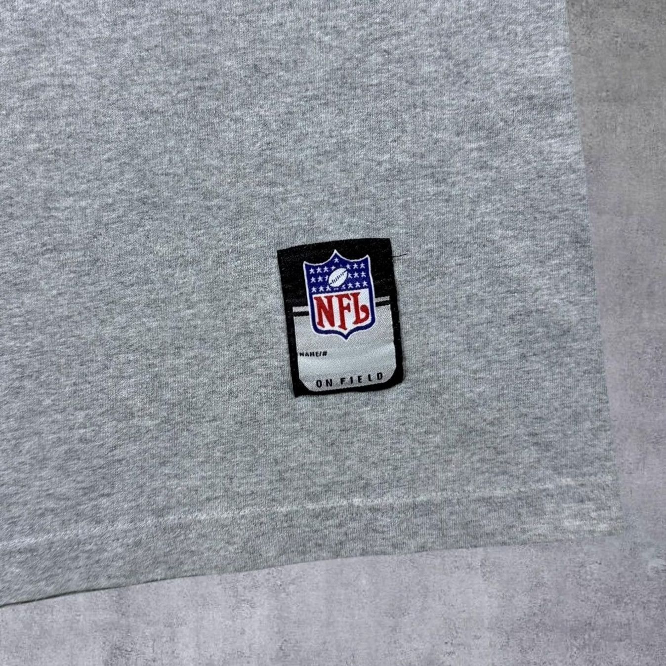Reebok Reebok NFL Tampa Bay Buccaneers "Super Bowl XXXVII Champions" Grey T-Shirt L Mens Size US L / EU 52-54 / 3 - 5 Thumbnail