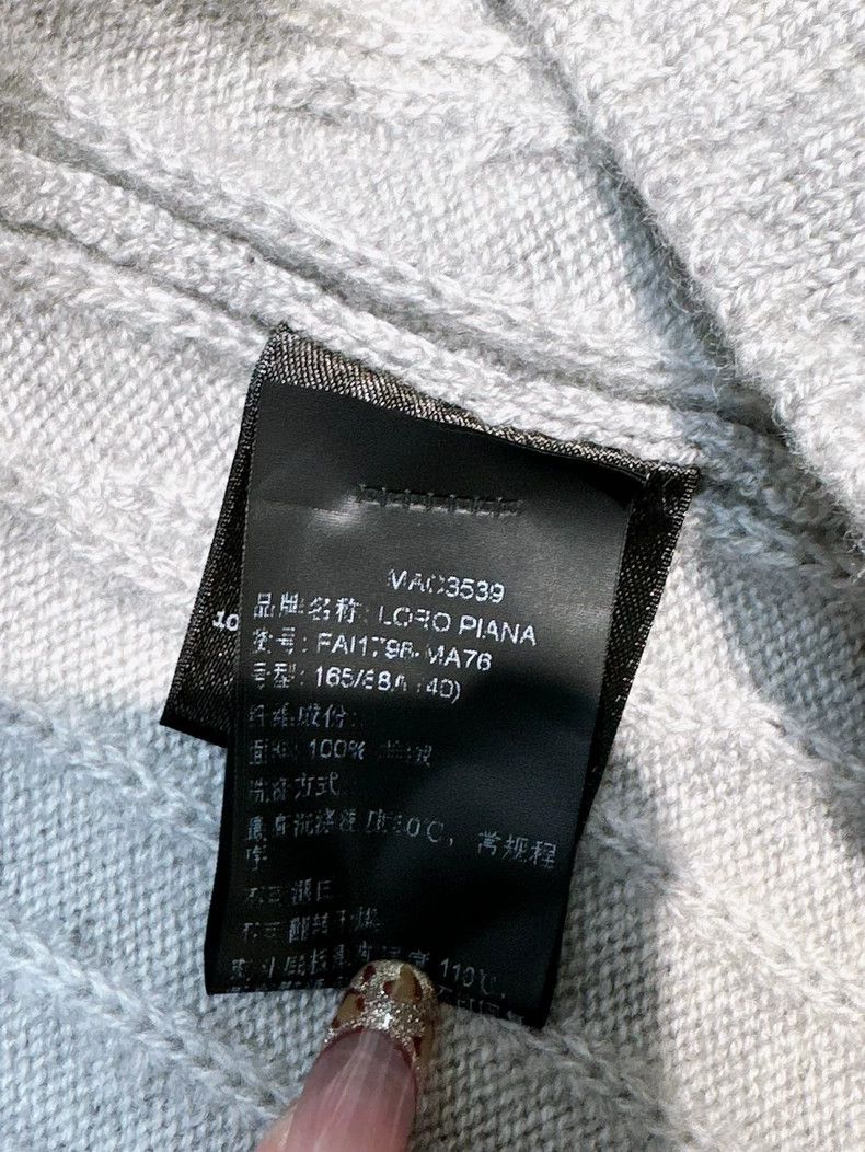 Loro Piana LORO PIANA Gray long-sleeved cashmere sweater Size XS / US 0-2 / IT 36-38 - 4 Thumbnail