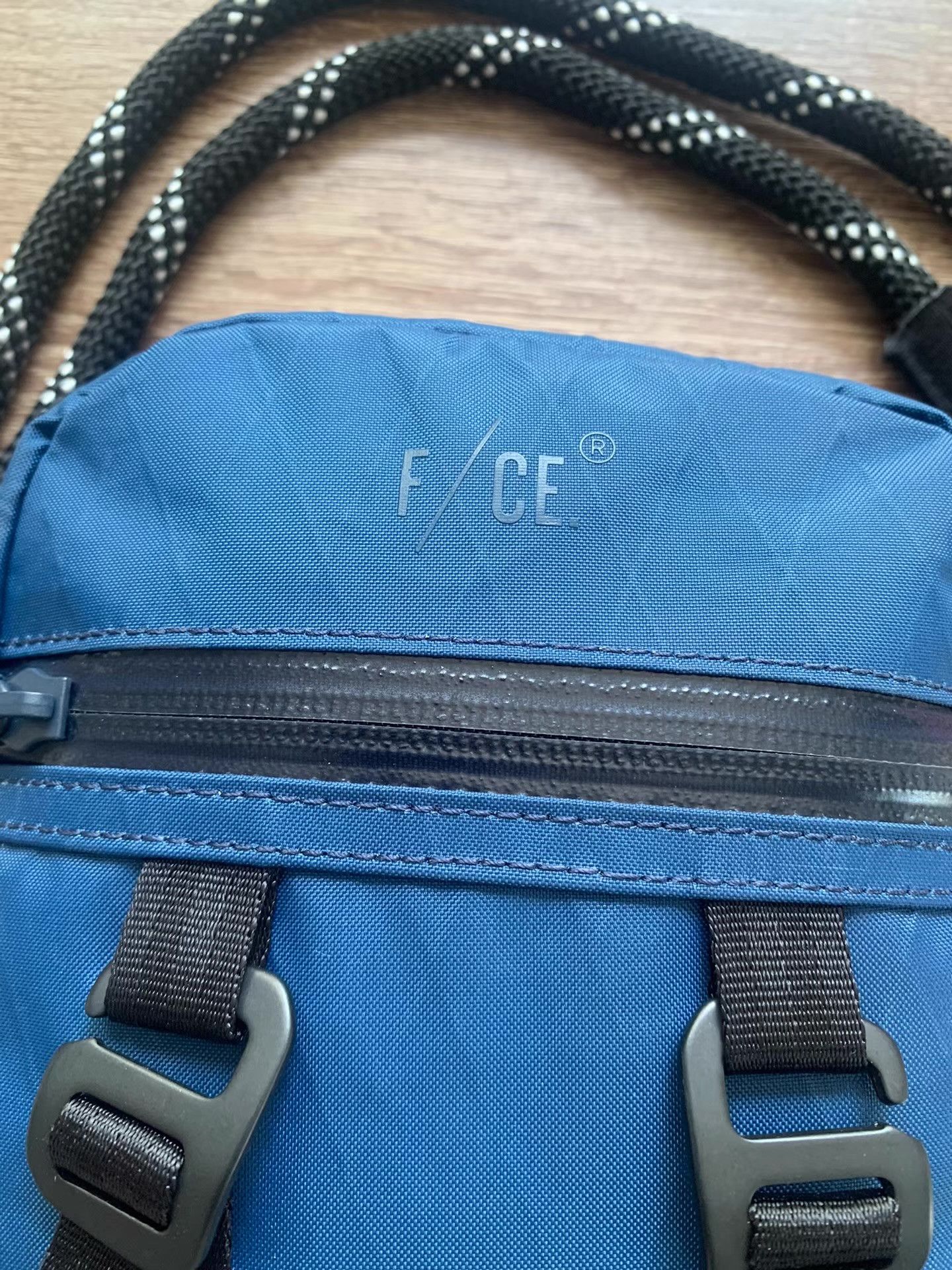 F/CE F/CE. Messenger Bag Ｑ22 Size ONE SIZE - 6 Thumbnail