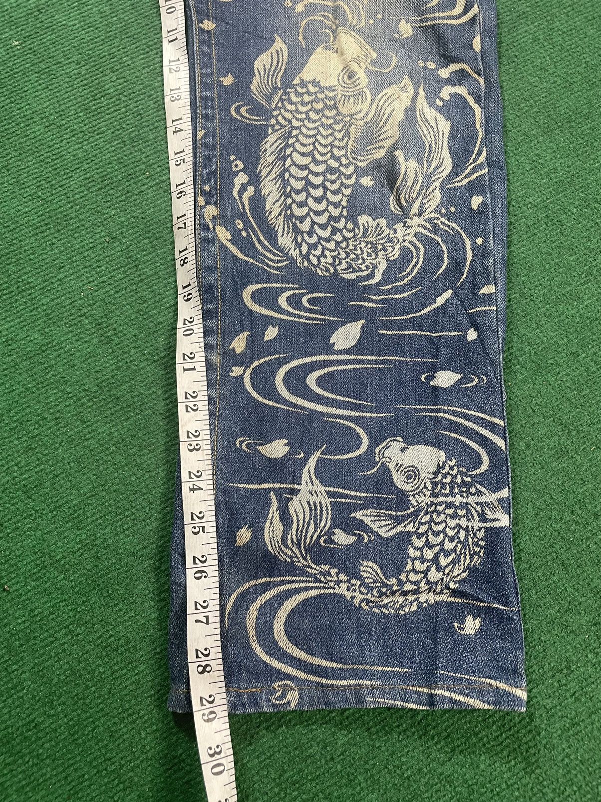 If Six Was Nine Vintage Japanese Jean with Koi Fish Painted Size US 32 / EU 48 - 11 Thumbnail