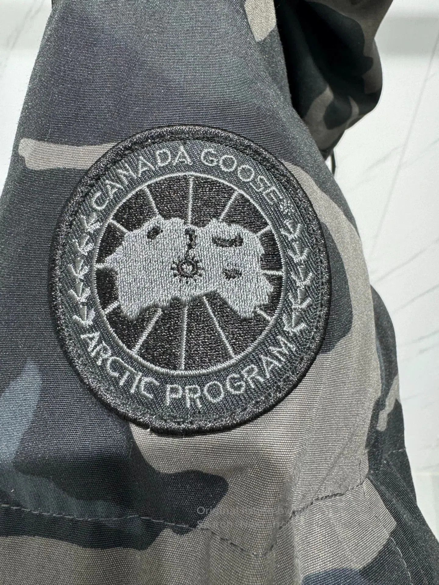 Canada Goose Canada Goose Black Label Camo Down Jacket. Size XXS / US 00 / IT 34 - 3 Thumbnail