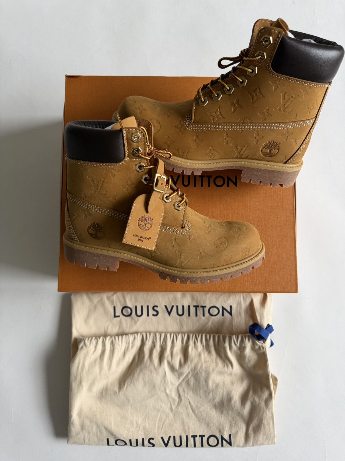 Louis Vuitton × Timberland Louis Vuitton Timberland Monogram 6 Inch Boot Size US 9 / EU 42 - 1 Thumbnail