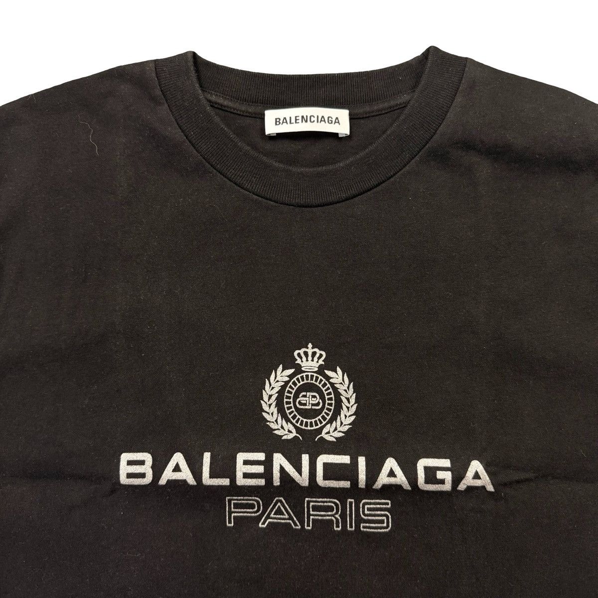 Balenciaga Balenciaga BB Paris logo-embroidered cotton-jersey T-shirt Size US S / EU 44-46 / 1 - 3 Thumbnail