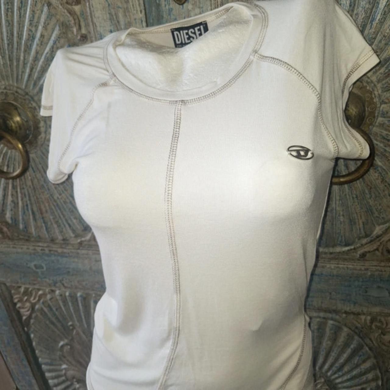 Diesel DIESEL Light Beige T-Shirt with Side Slit & Metal Logo Size M / US 6-8 / IT 42-44 - 6 Thumbnail