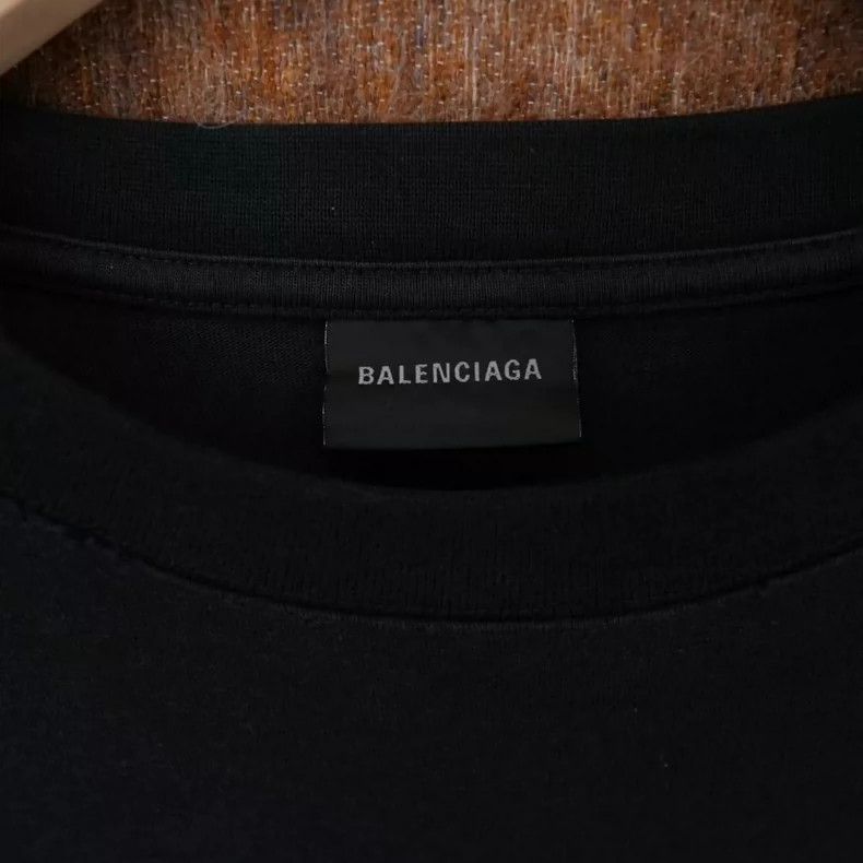 Balenciaga Balenciaga Black Aged Graffiti Coke Short Sleeve Size L Size US L / EU 52-54 / 3 - 4 Thumbnail