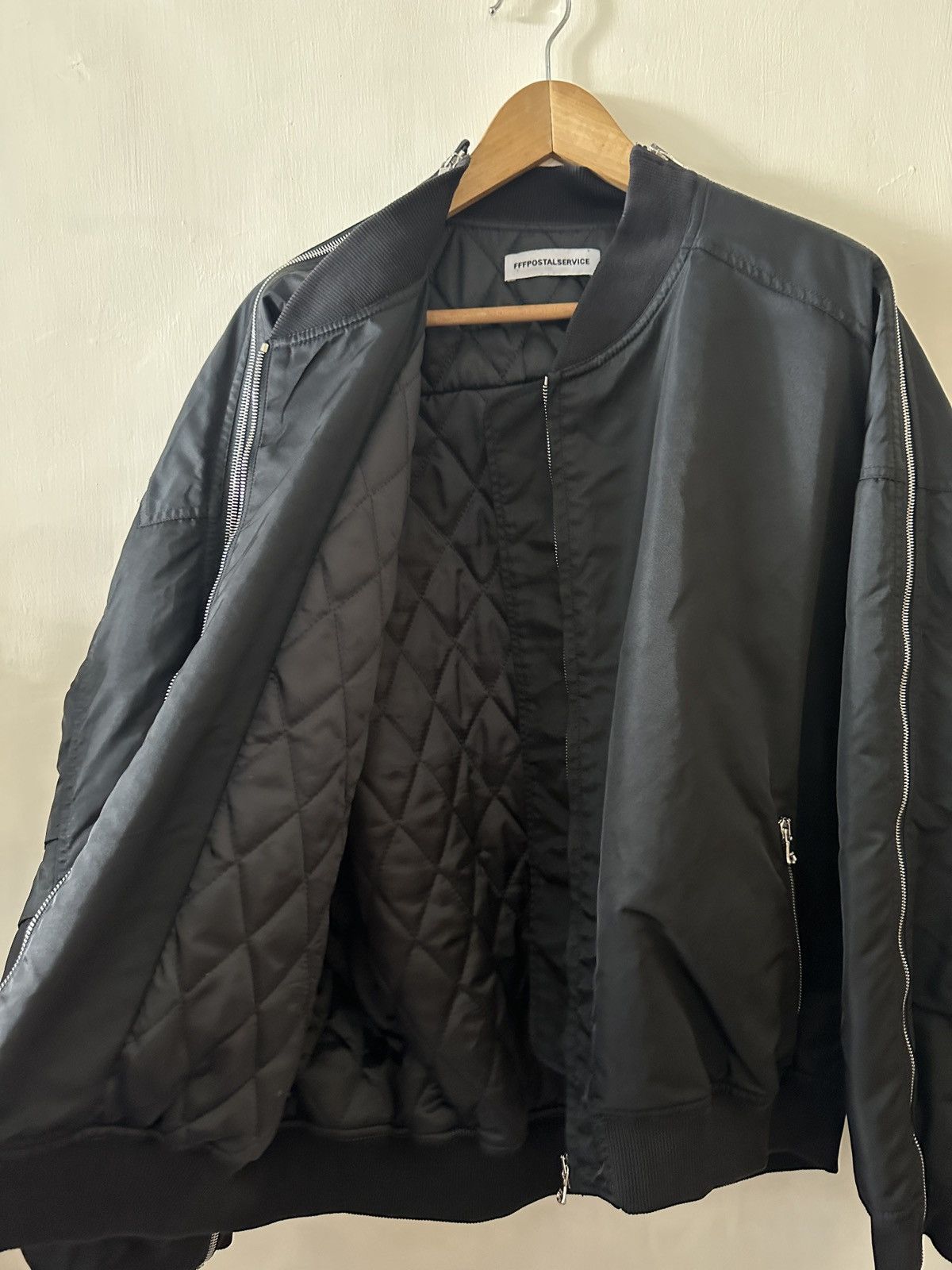 FFFPOSTALSERVICE FFFPostal Service FW22 black zip MA-1 bomber jacket Size US L / EU 52-54 / 3 - 5 Thumbnail