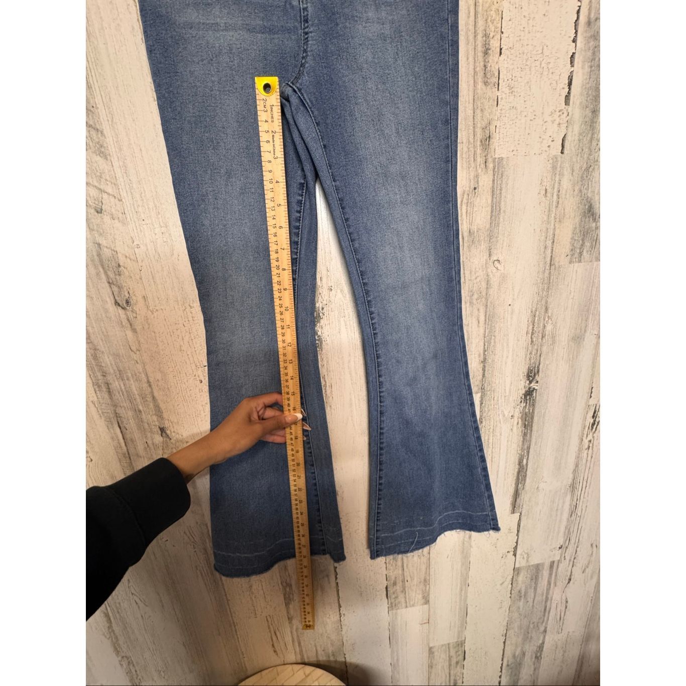 Other Refuge Women’s Medium Wash Flare Jeans Raw Hem – Size M Size 25" / US 0 / IT 36 - 7 Thumbnail