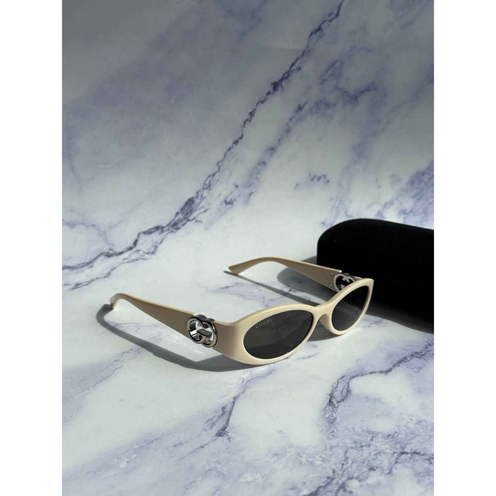 Gucci SALE! NEW Gucci GG1660S White Slim Oval Logo Sunglasses Size ONE SIZE - 2 Thumbnail