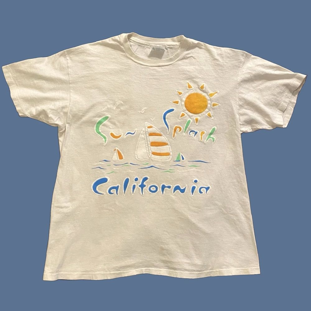 Hanes VINTAGE Hanes T-Shirt Sun Splash California Puff Print Mens XL White 80s Beach Graphic Print Short Sleeve Round Neck Cotton Knit Regular Men XS? Size US XL / EU 56 / 4 - 1 Thumbnail