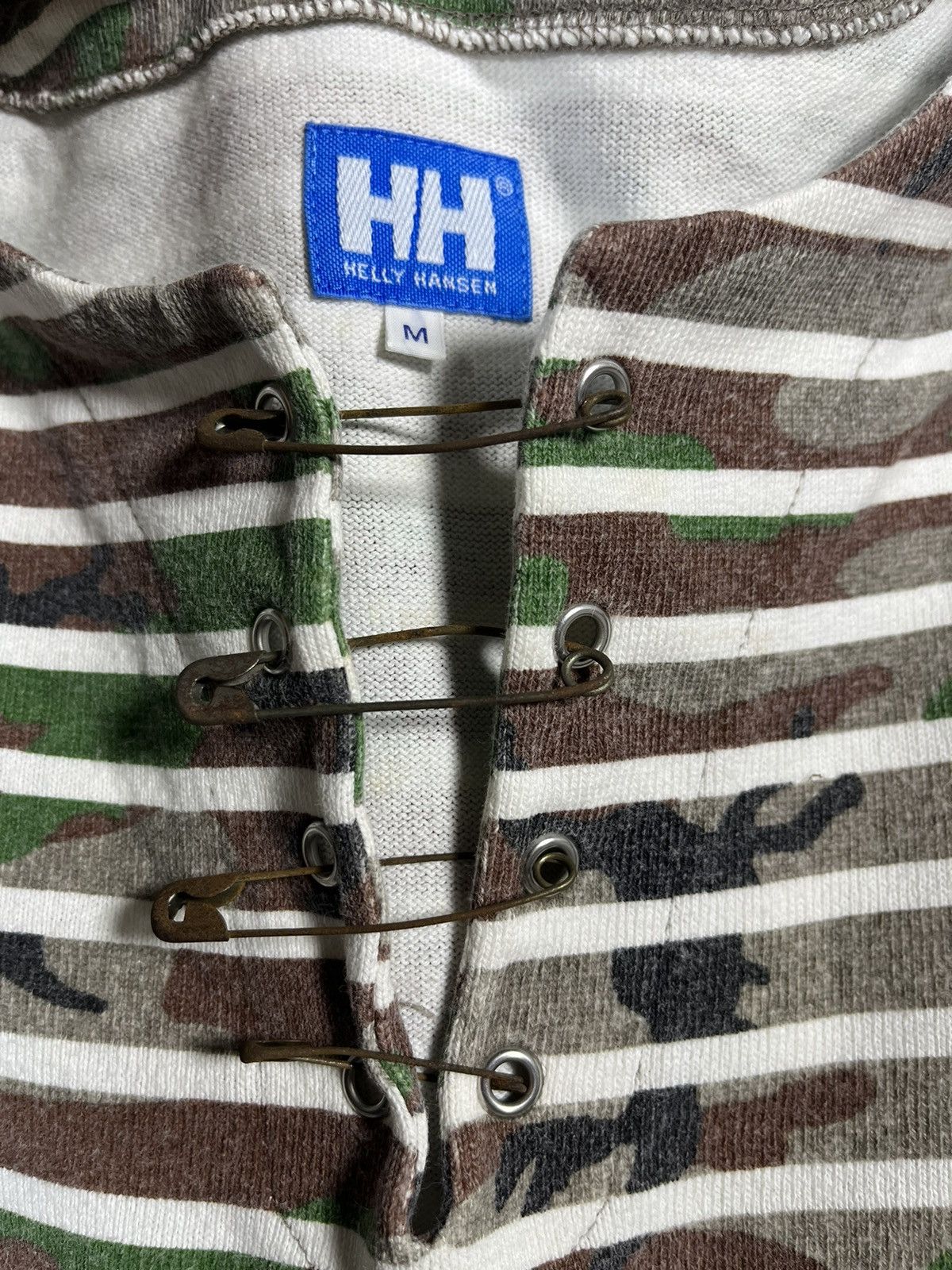 Helly Hansen × Vintage Vintage Helly Hansen Camo If six was nine nice design Size M / US 6-8 / IT 42-44 - 5 Thumbnail