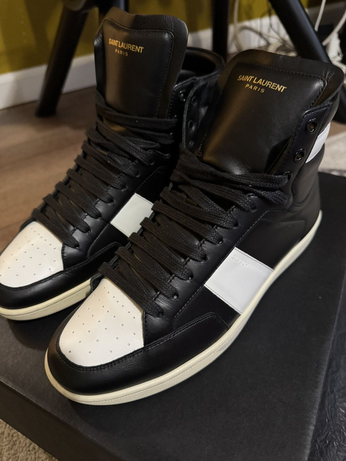 Saint Laurents Paris x Yves Saint Laurent