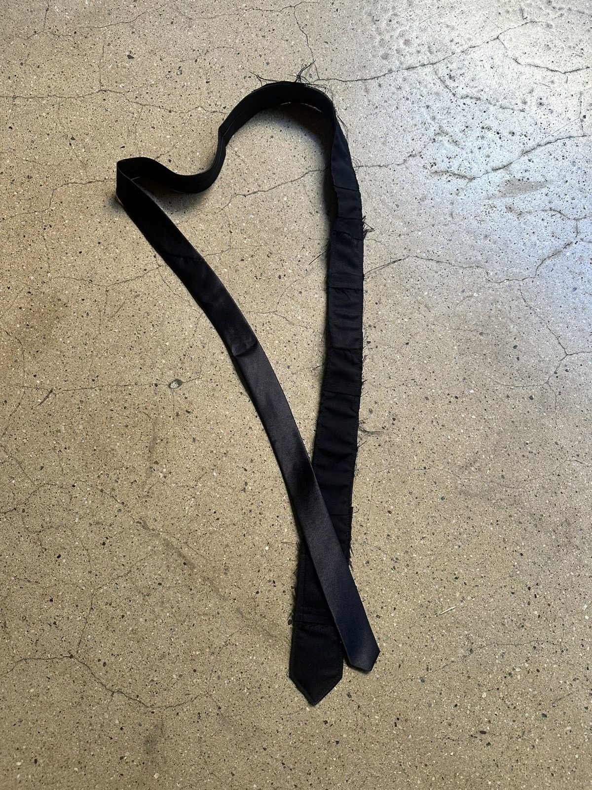 Undercover AW02 Witches Cell Division Cross Tie | Grailed