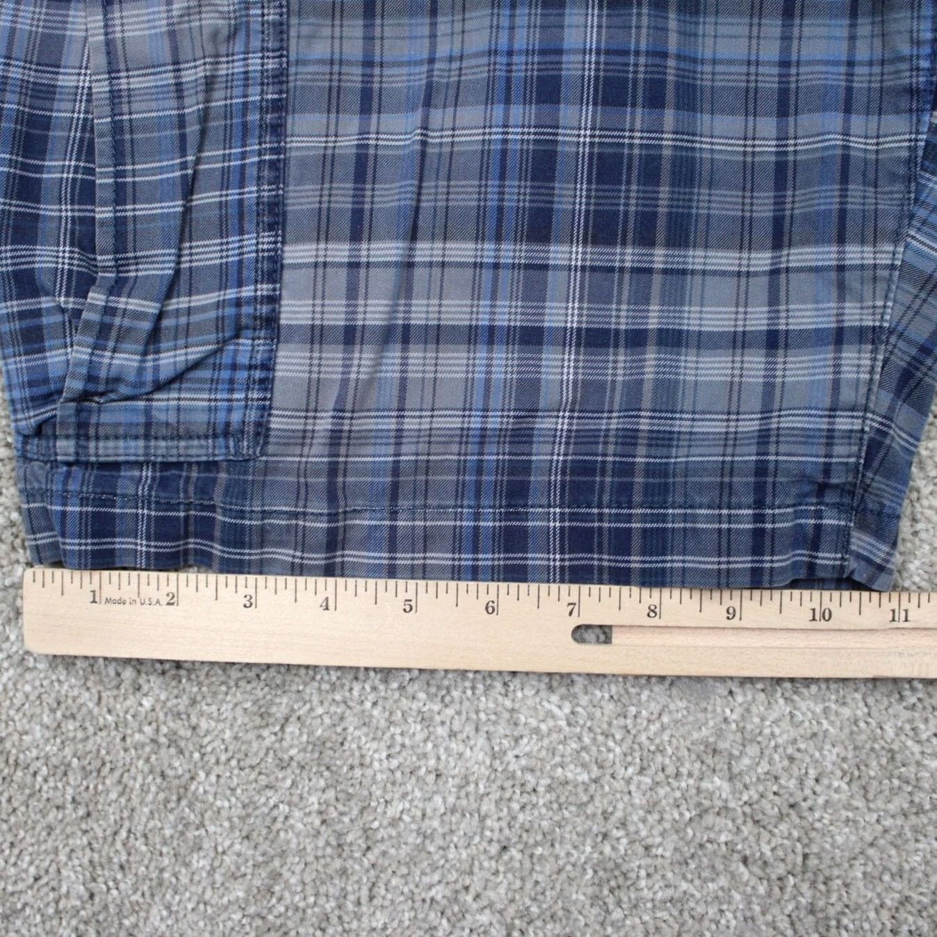Eddie Bauer Eddie Bauer Shorts Mens 34 Blue Plaid Cargo Pocket Flat Front Chino 10" Inseam Size US 34 / EU 50 - 5 Thumbnail