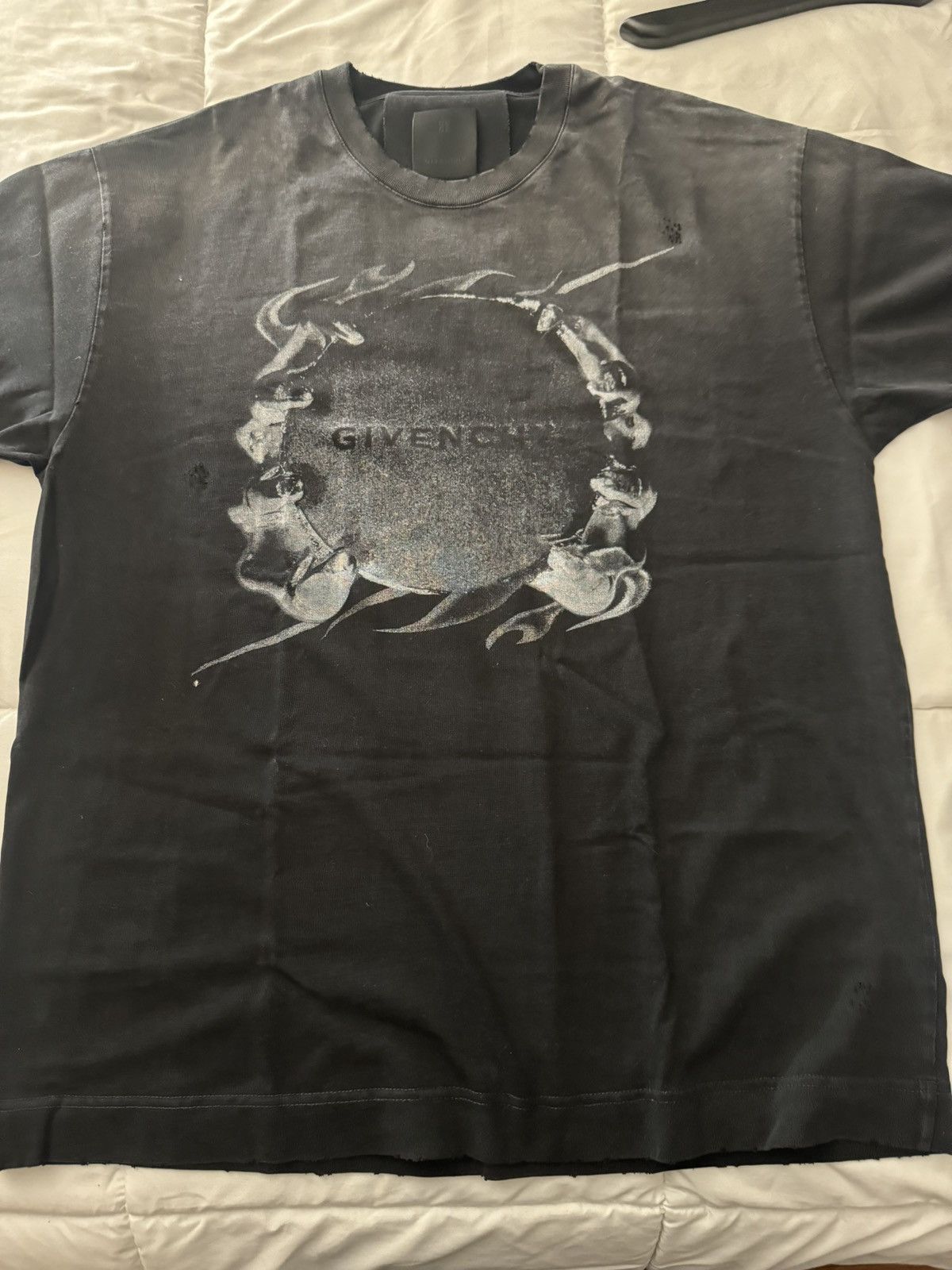 Givenchy Givenchy Casual Fit T-shirt Size US S / EU 44-46 / 1 - 1 Thumbnail