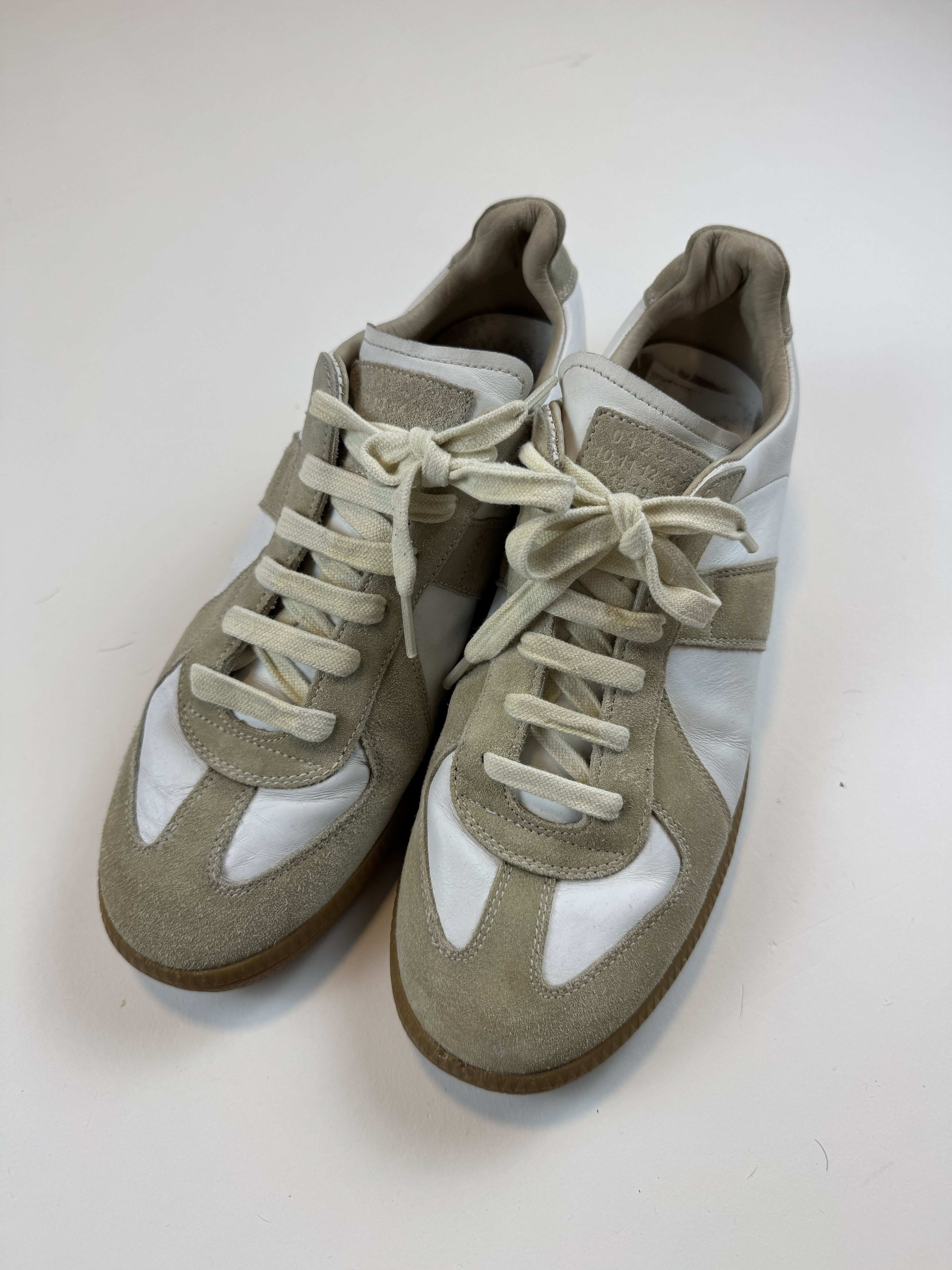 MAISON MARGIELA | GERMAN ARMY REPLICA SNEAKERS H9051 靴 These One-of-a-Kind Margiela German Army Trainers Replica