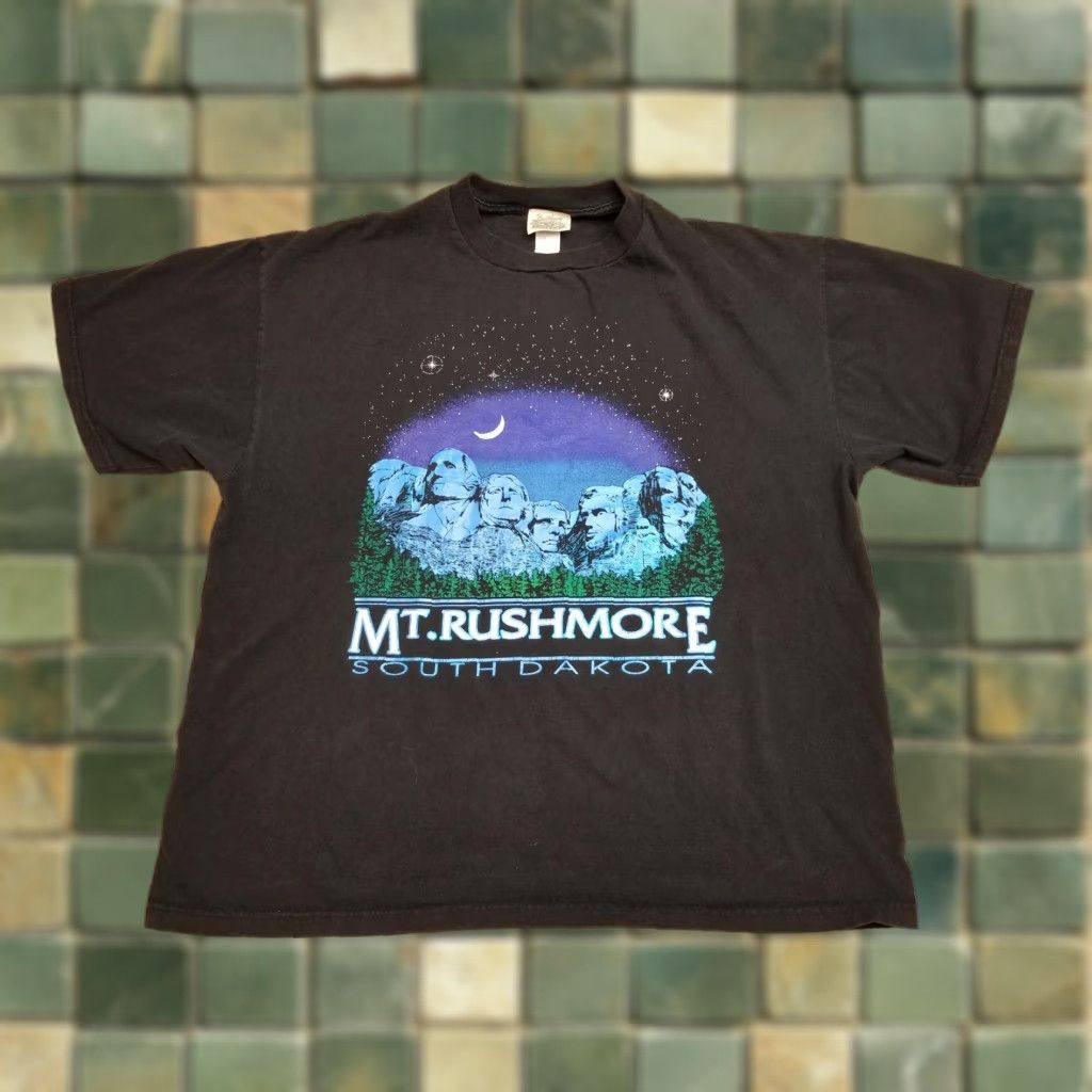 Vintage VINTAGE Mount Rushmore t Shirt Mens XL Black Crewneck USA South Dakota 90s American Patriotic Sports Crew Neck Cotton Jersey Graphic Print Size US XL / EU 56 / 4 - 1 Thumbnail