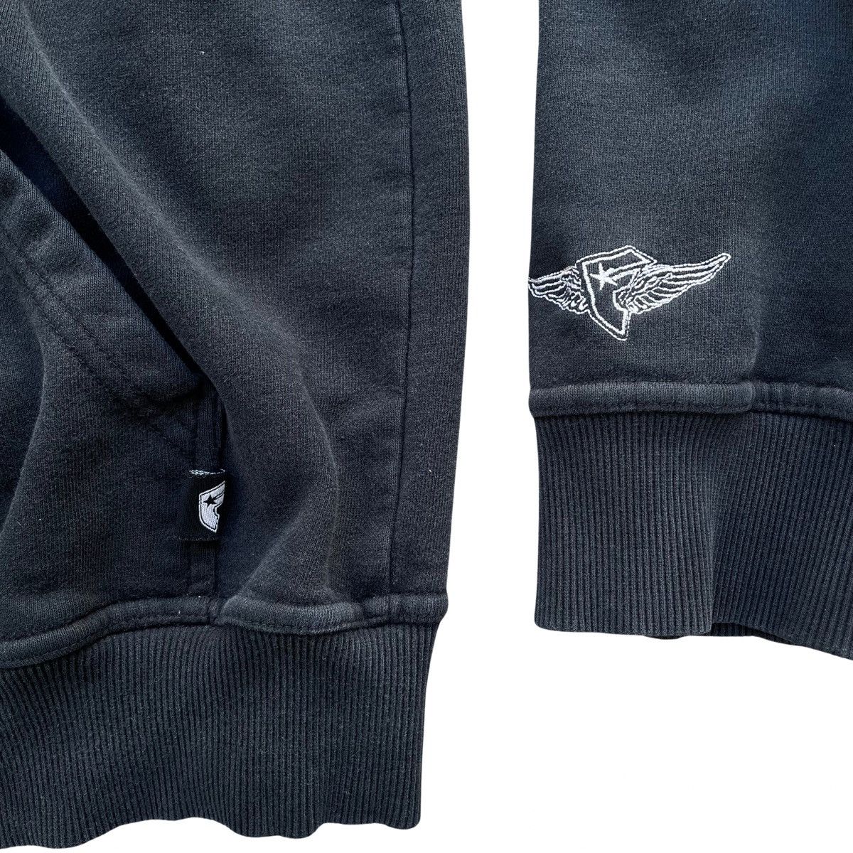 Famous Stars And Straps × Vintage Vintage Y2K Famous Stars & Straps Embroidered Zip Up Hoodie Size M / US 6-8 / IT 42-44 - 5 Thumbnail
