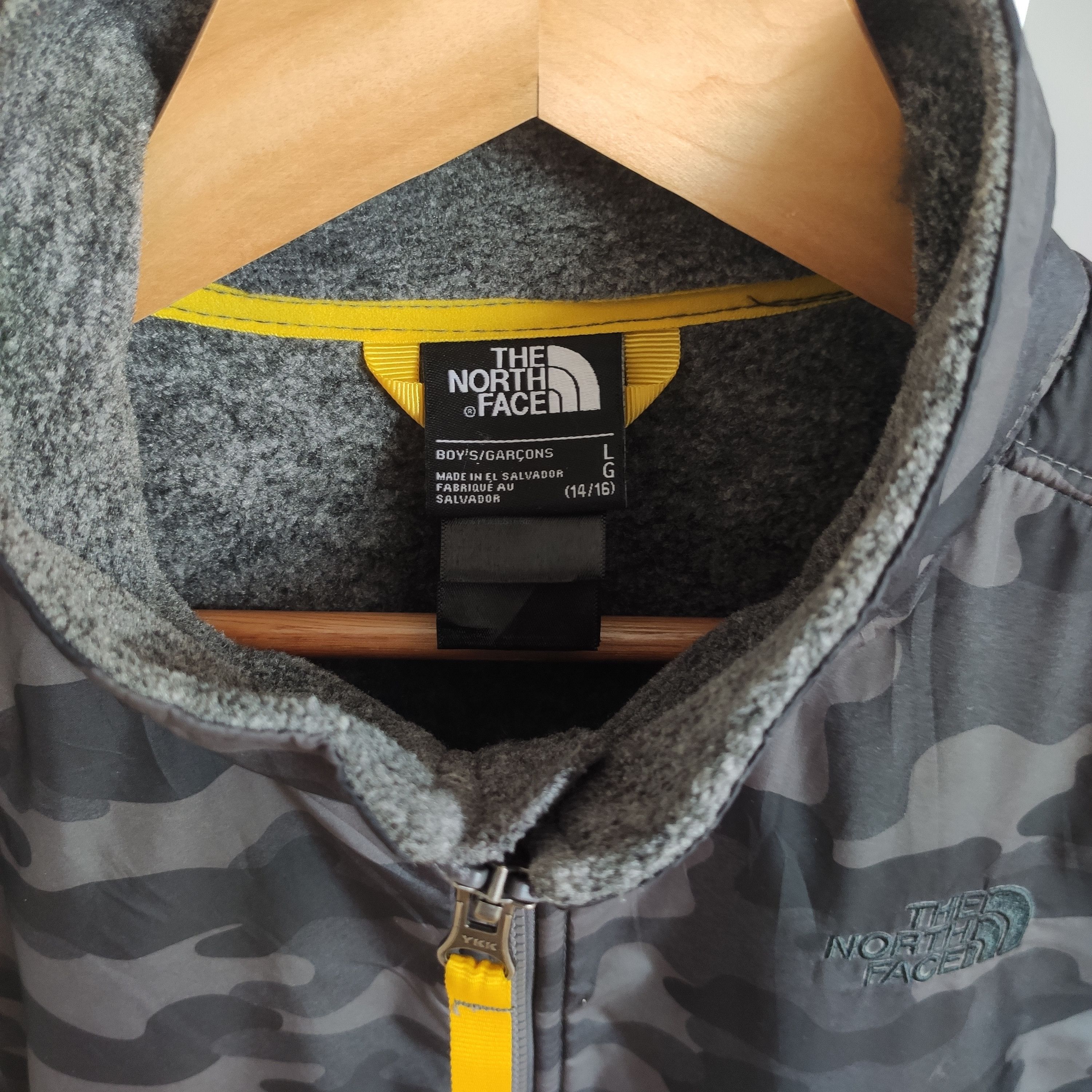 The North Face × Vintage The North Face Boys Gray Fleece Zip Up Jacket Size US L / EU 52-54 / 3 - 5 Thumbnail