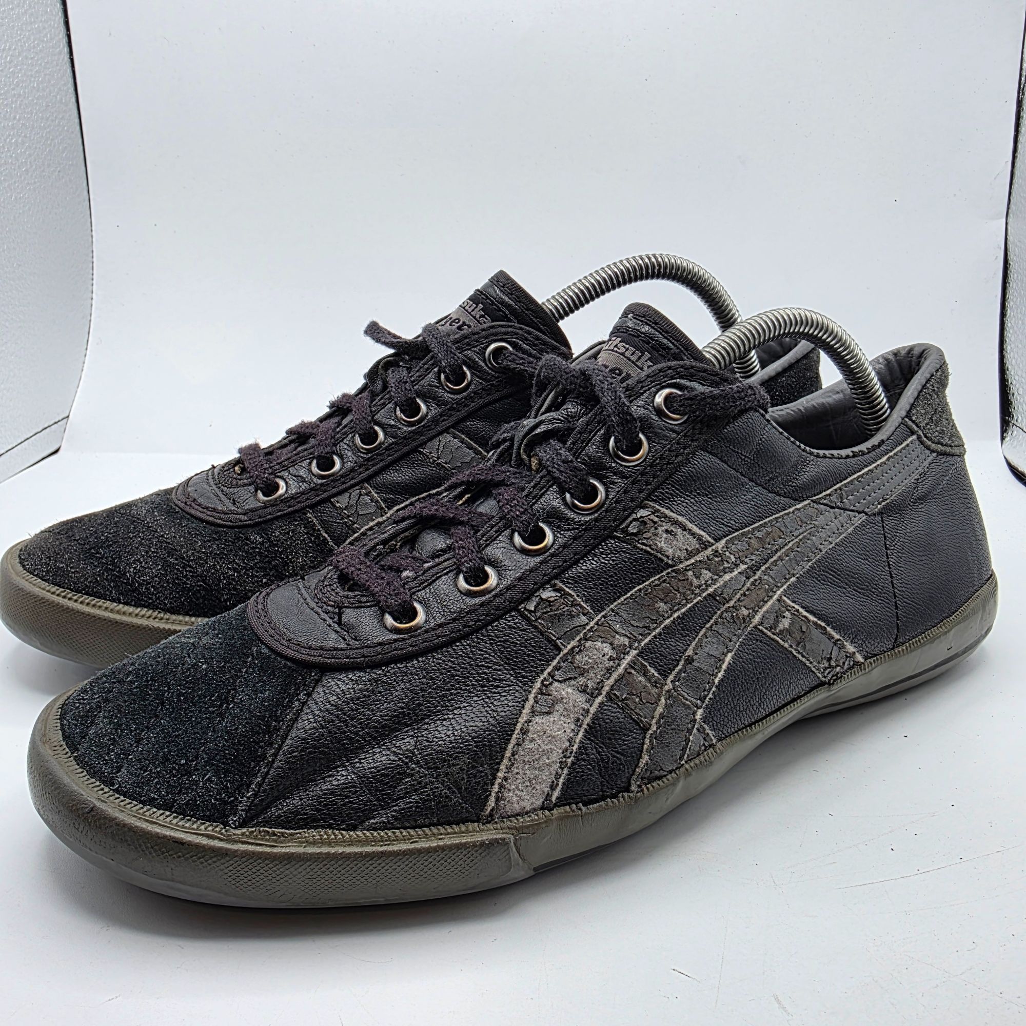 Onitsuka Tiger Onitsuka Tiger Rotation 77 Mens Size 10 Black Sneaker Shoes Size US 10 / EU 43 - 3 Thumbnail