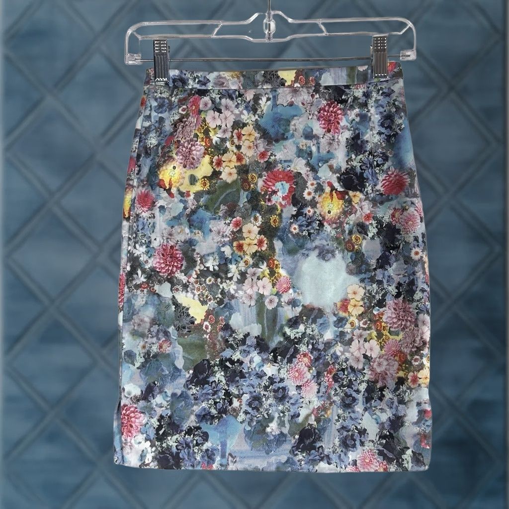 H&M H&M Lined Pencil Skirt Size 2 Floral 100% Polyester Colorful Professional Work Size 26" / US 2 / IT 38 - 1 Thumbnail