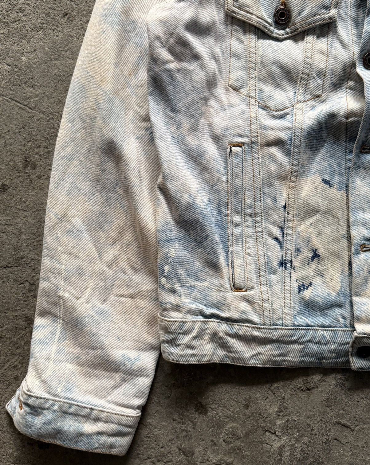 Off-White Off White - Extreme bleached denim jacket Size US M / EU 48-50 / 2 - 12 Thumbnail
