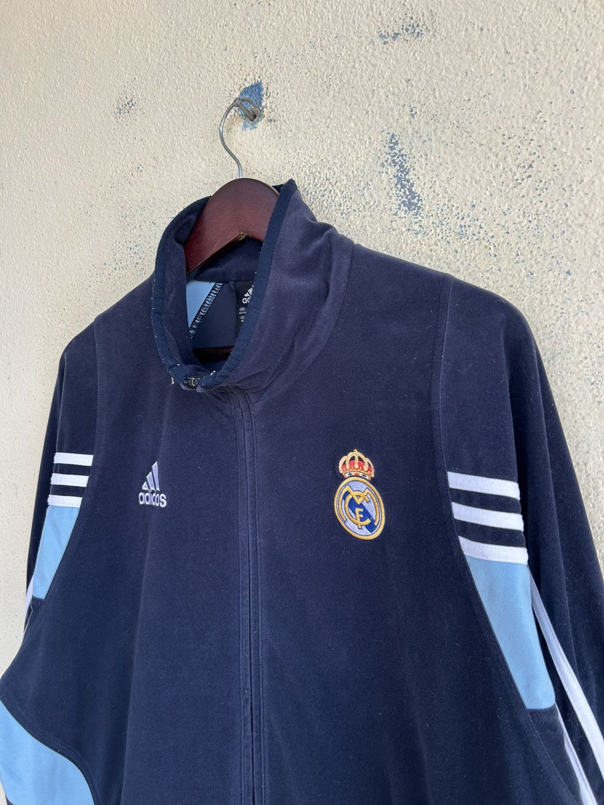Adidas Vintage Adidas Real Madrid FC Velour Track Top 03/04 Season Size US XL / EU 56 / 4 - 5 Thumbnail