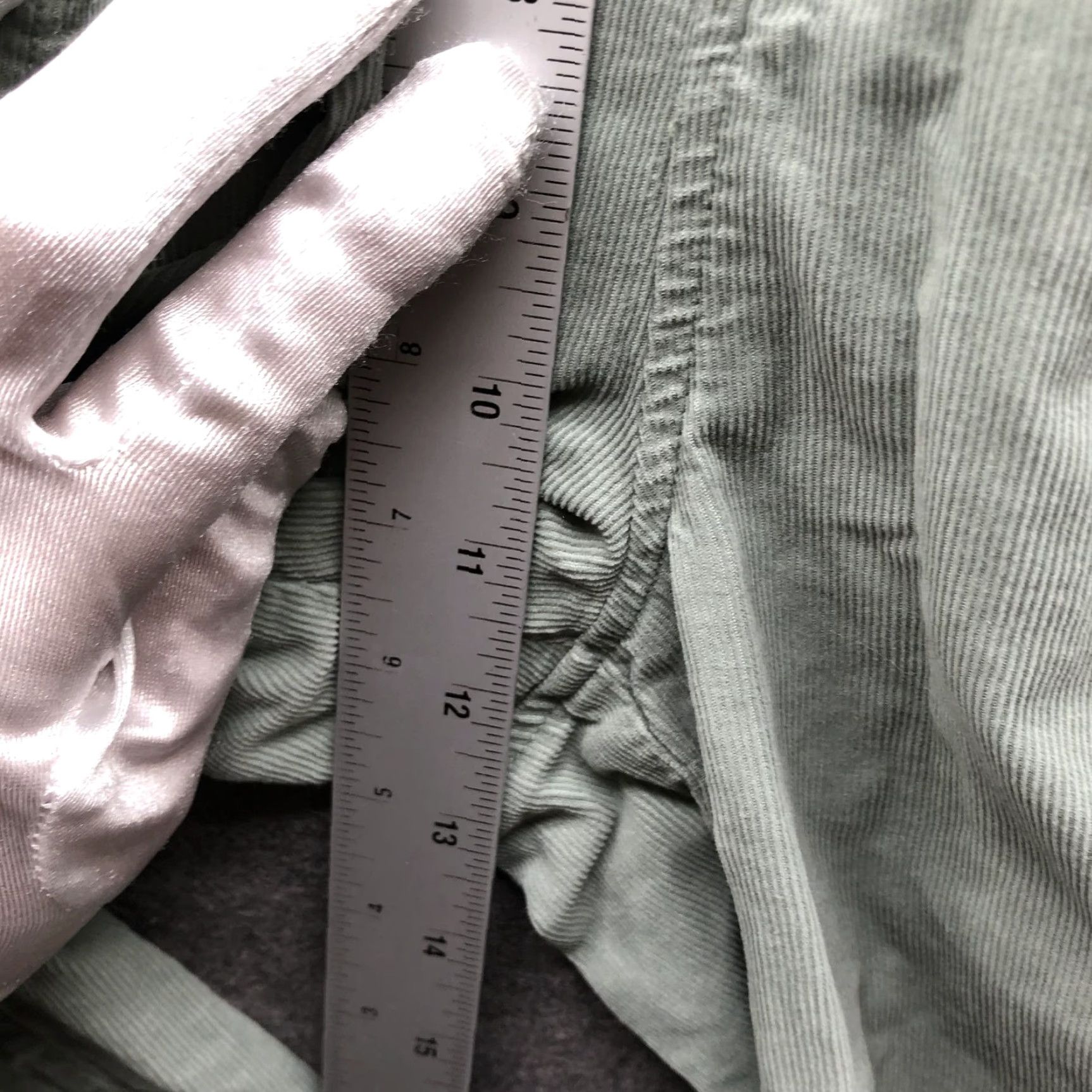 Madewell Madewell Pants Womens S Sage Green Ankle Wide-Leg High Rise Corduroy Pockets Relaxed Cotton Shoes? Size 28" / US 6 / IT 42 - 6 Thumbnail