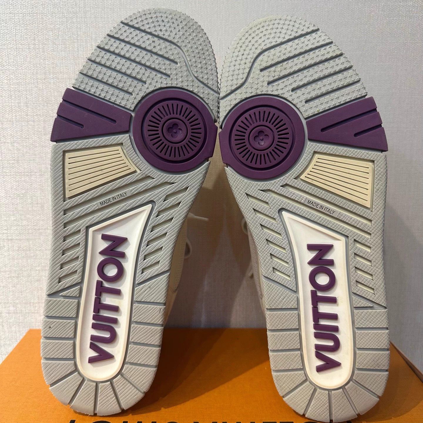 Louis Vuitton LV White Purple Magic Strap Trainer 41.5 99 New Size US 8.5 / EU 41-42 - 5 Thumbnail