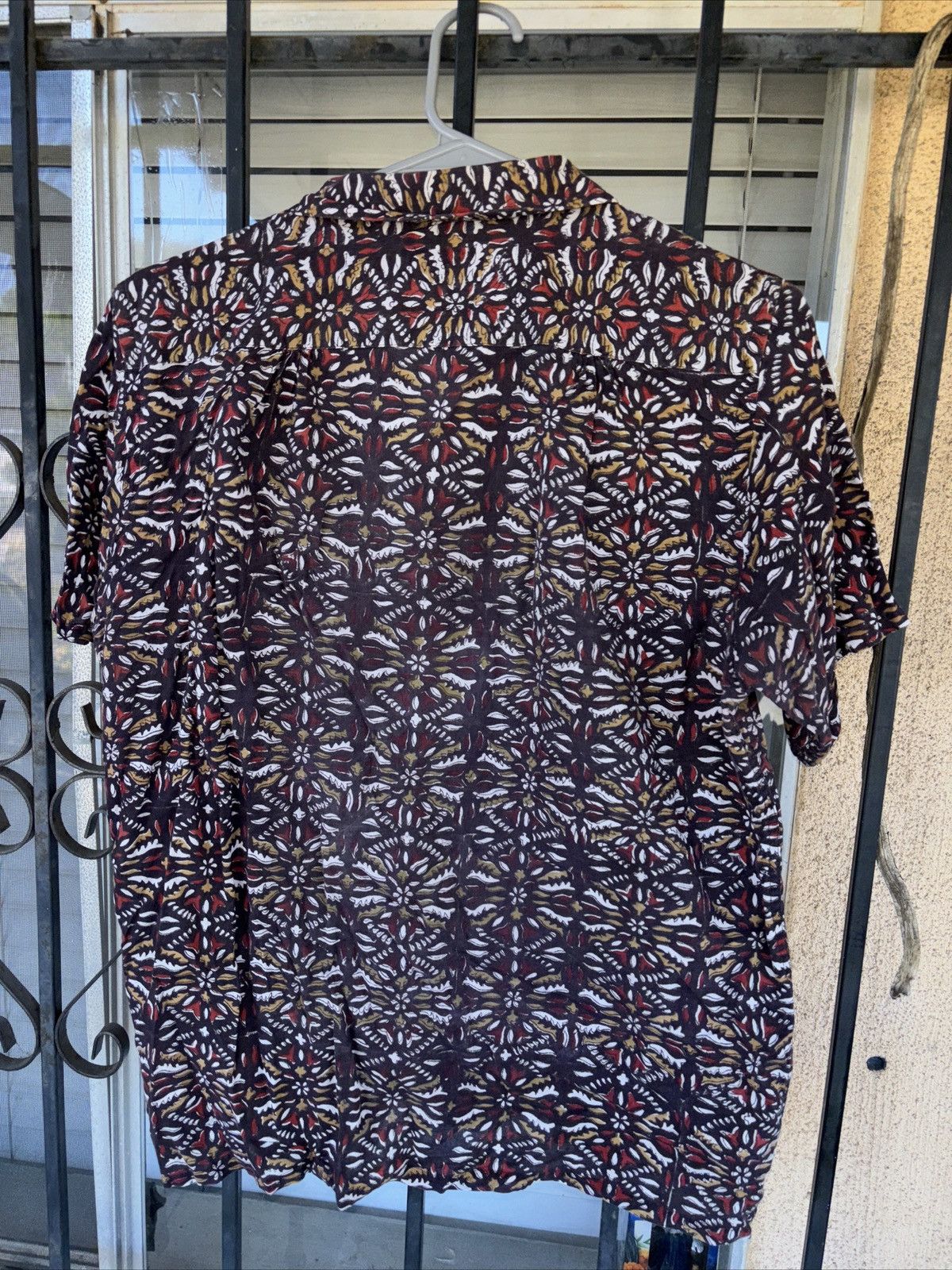 Beams Plus BEAMS PLUS Casual Shirt brown, white, orange aloha pattern Size US S / EU 44-46 / 1 - 4 Thumbnail