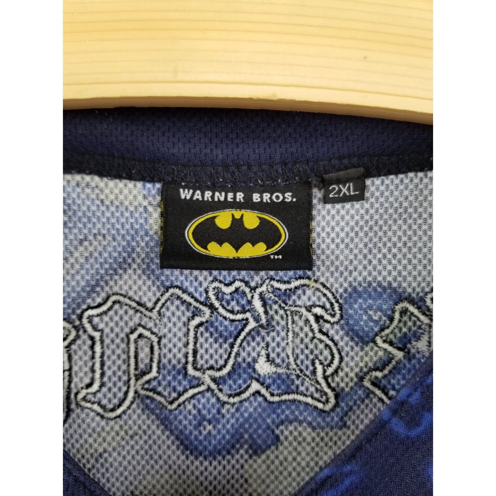 Vintage VINTAGE BATMAN 2002 GOTHAM CITY DARK KNIGHT BASEBALL JERSEY SZ 2XLARGE Size US XXL / EU 58 / 5 - 3 Thumbnail
