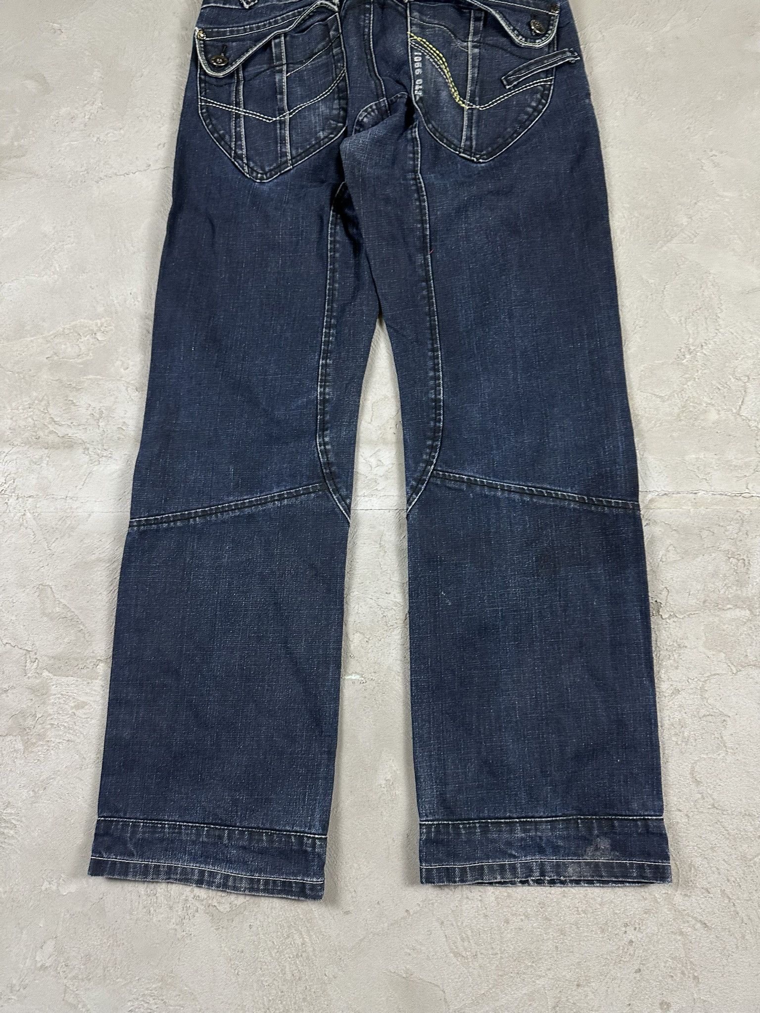 Japanese Brand Vintage Japanese Oversized Faded Denim Jeans Pants Size US 30 / EU 46 - 5 Thumbnail