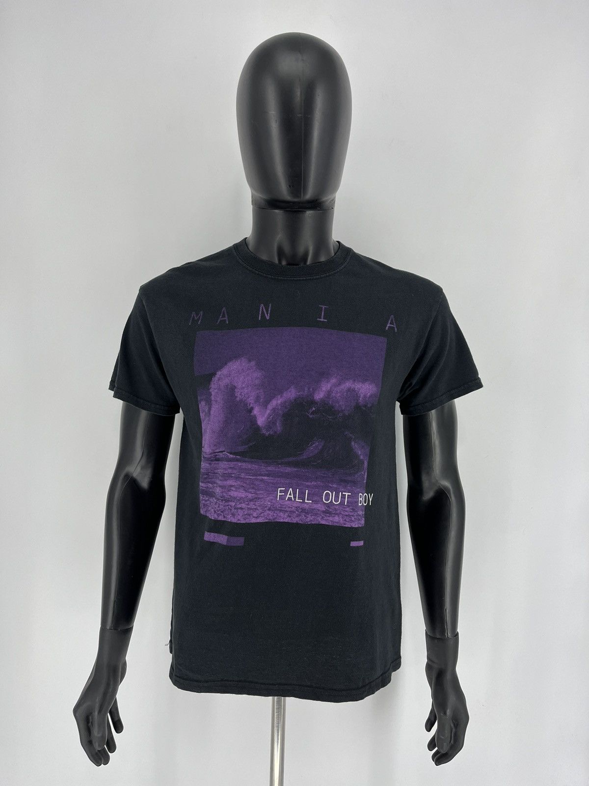 Band Tees × Vintage Vinatge Fall Out Boy LP Mania Big Logo Punk Rock Tee Size M Size US M / EU 48-50 / 2 - 2 Thumbnail